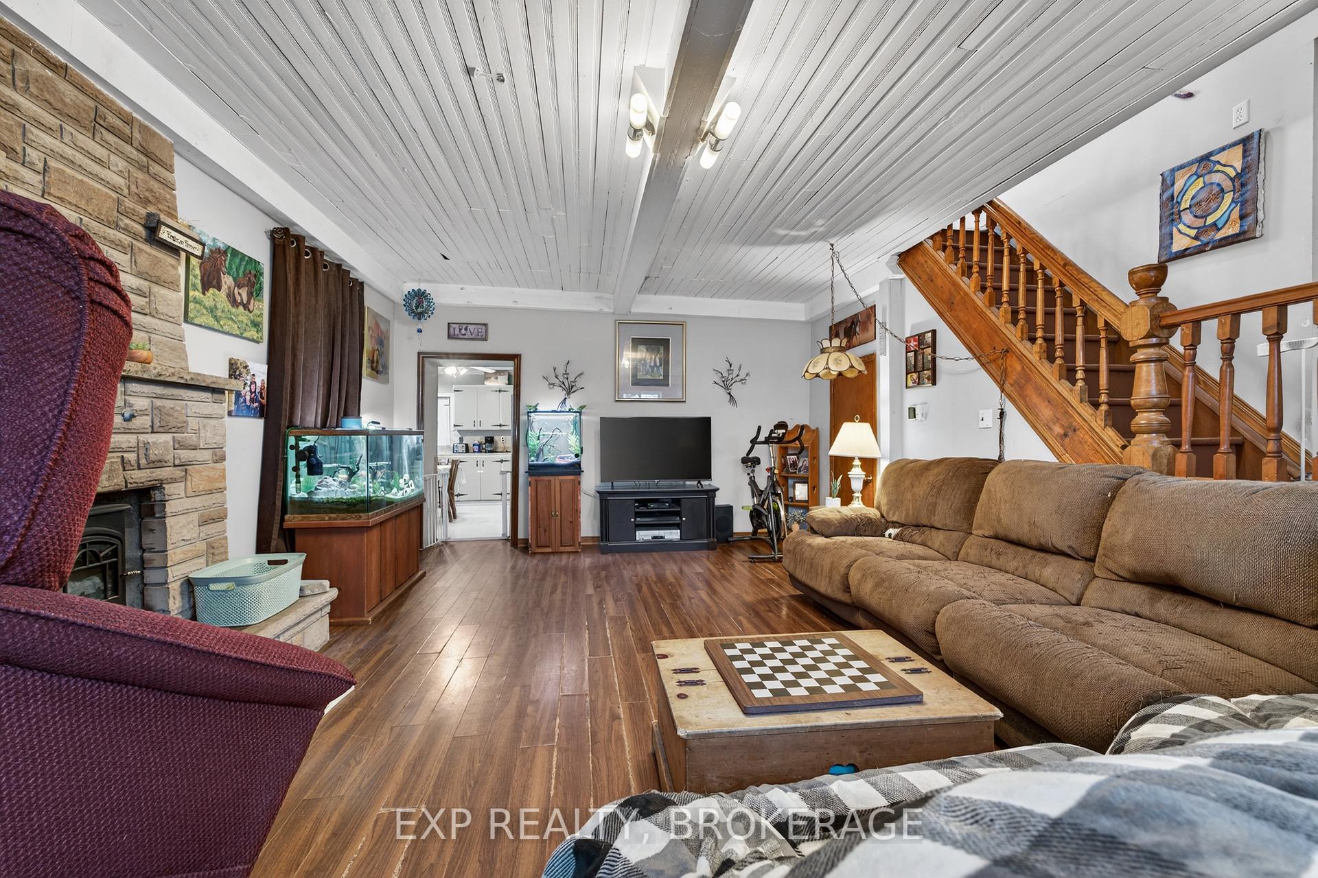 Photo 12 of 2295 Sydenham Road, Kingston, City North of 401 — HOMEH