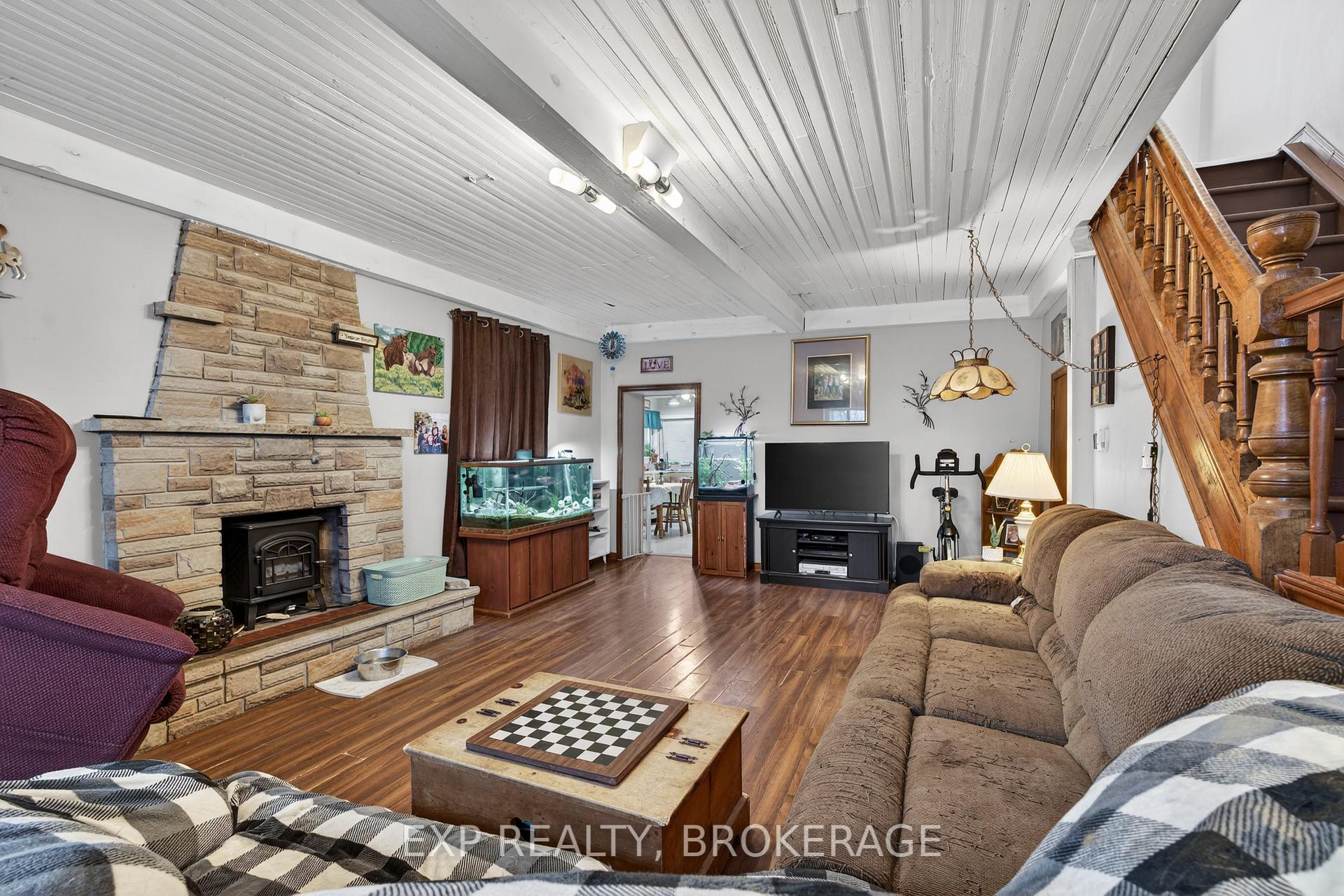 Photo 14 of 2295 Sydenham Road, Kingston, City North of 401 — HOMEH