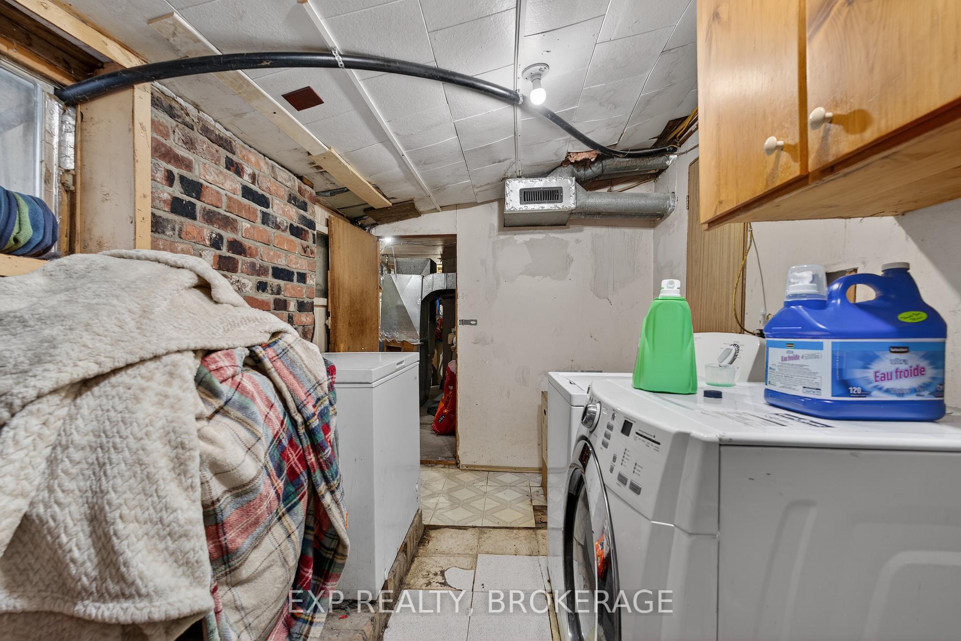 Photo 39 of 2295 Sydenham Road, Kingston, City North of 401 — HOMEH
