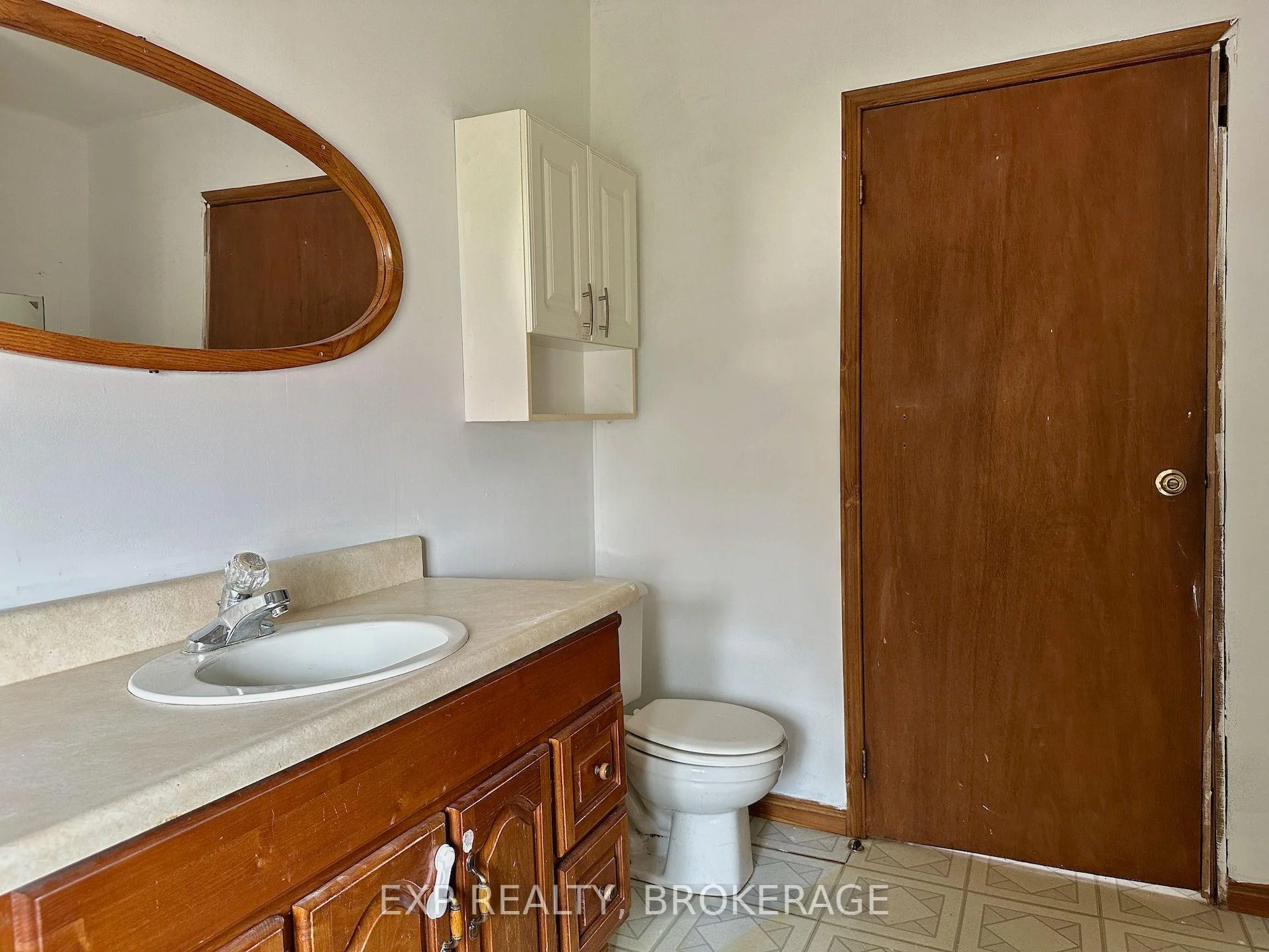 Photo 38 of 2295 Sydenham Road, Kingston, City North of 401 — HOMEH