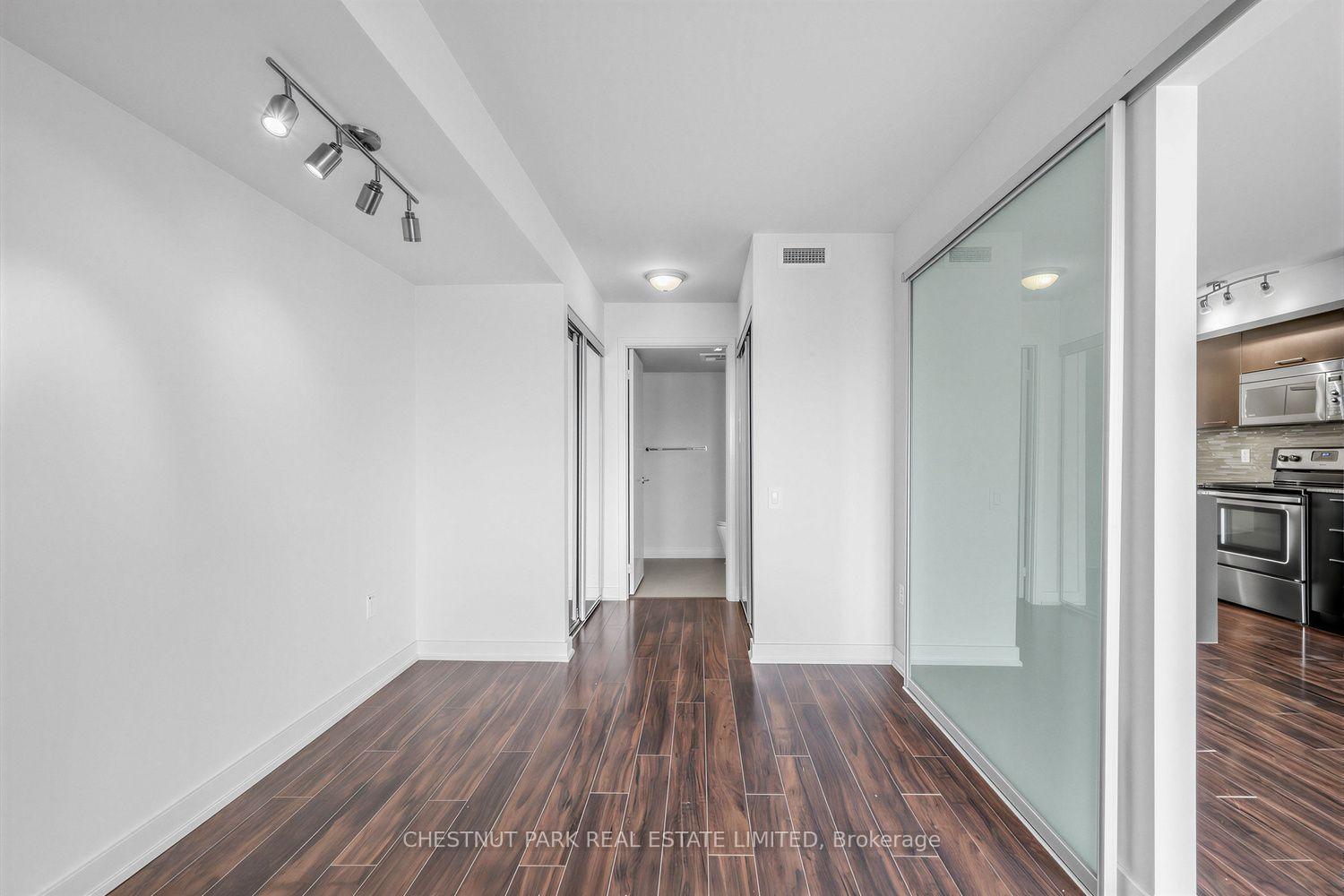 Photo 4 of Unit 703, 78 Tecumseth Street, Toronto, Niagara — HOMEH