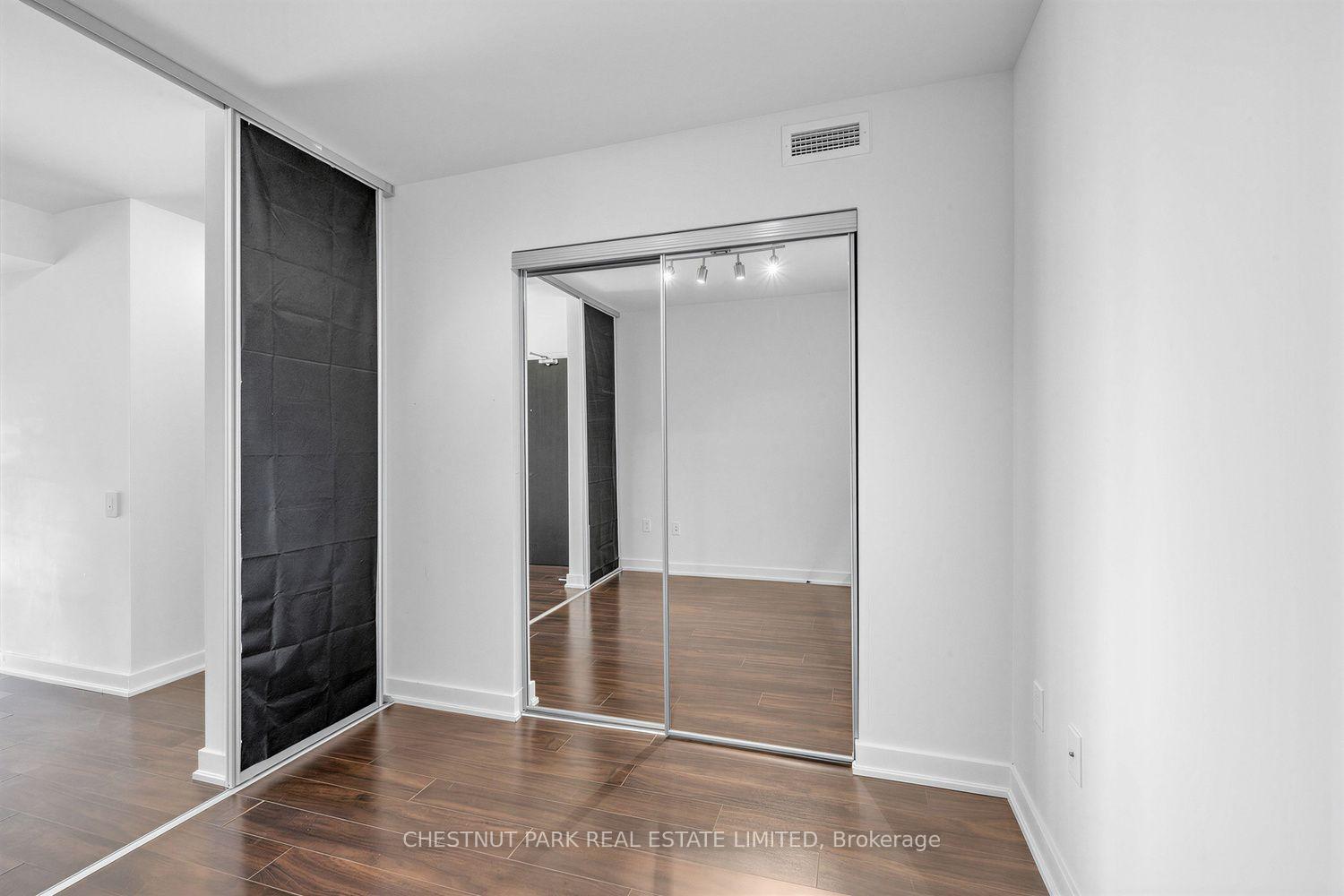 Photo 8 of Unit 703, 78 Tecumseth Street, Toronto, Niagara — HOMEH