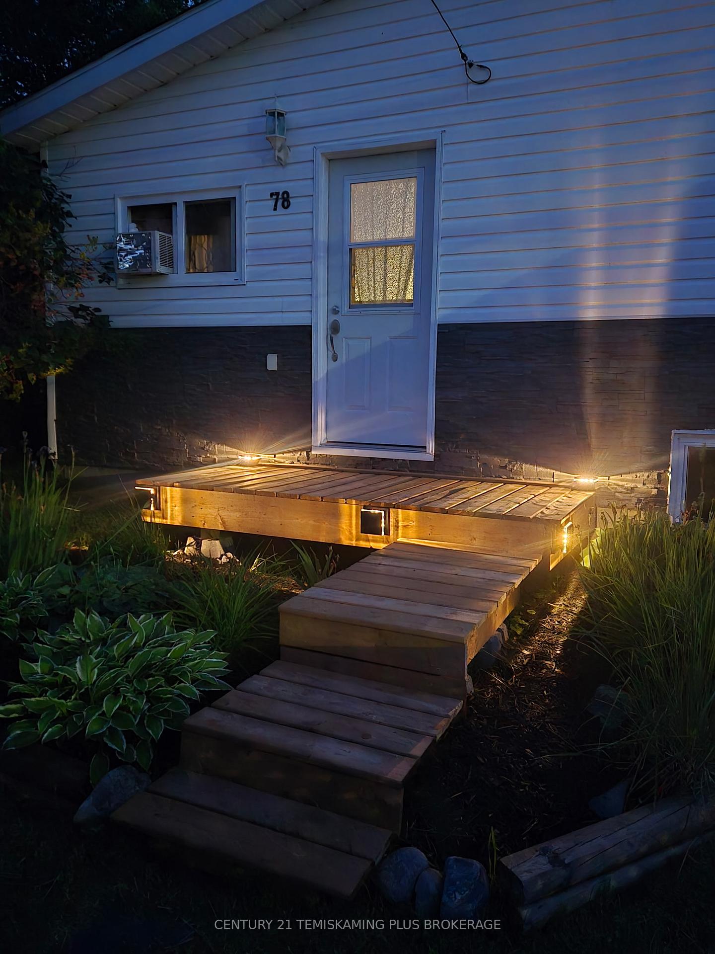 Photo 2 of 78 Nickle Street, Cobalt — HOMEH