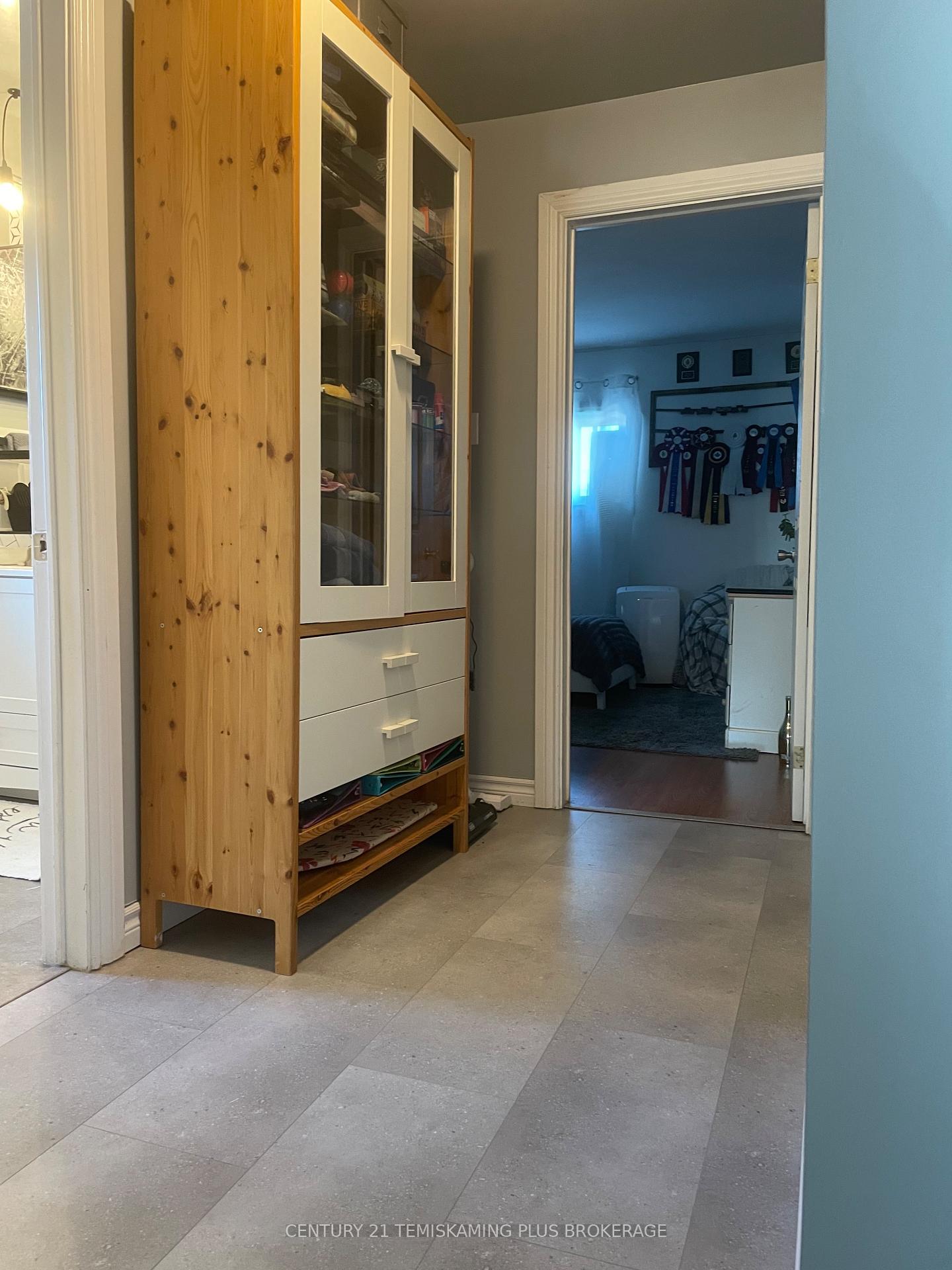 Photo 9 of 78 Nickle Street, Cobalt — HOMEH