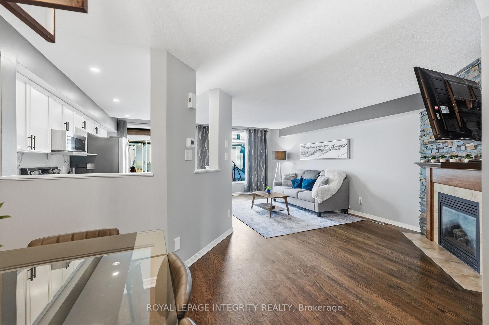Photo 7 of 300 Rolling Meadow Crescent, Ottawa, Mer Bleue/Bradley Estates/Anderson Park — HOMEH