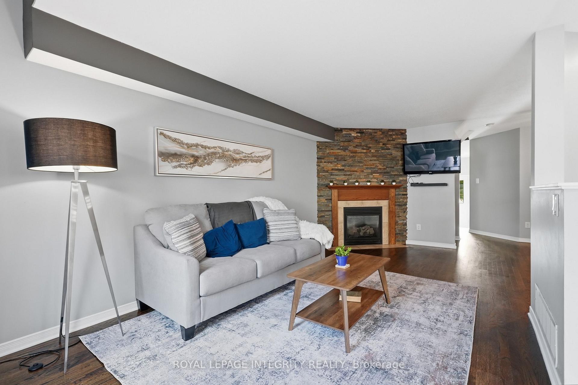 Photo 10 of 300 Rolling Meadow Crescent, Ottawa, Mer Bleue/Bradley Estates/Anderson Park — HOMEH
