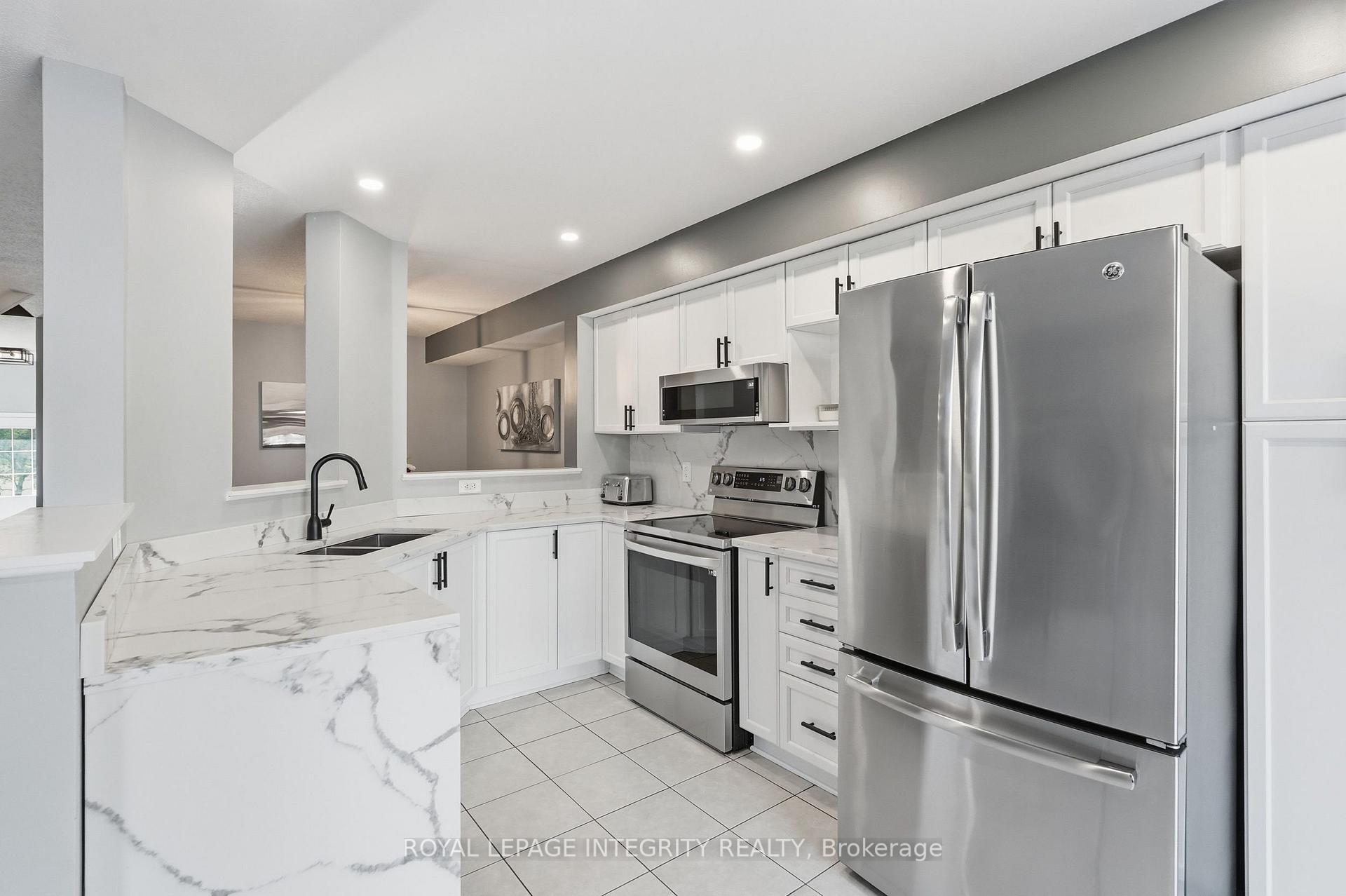 Photo 13 of 300 Rolling Meadow Crescent, Ottawa, Mer Bleue/Bradley Estates/Anderson Park — HOMEH