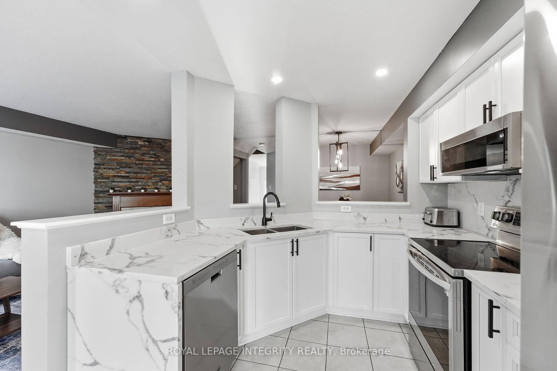 Photo 14 of 300 Rolling Meadow Crescent, Ottawa, Mer Bleue/Bradley Estates/Anderson Park — HOMEH