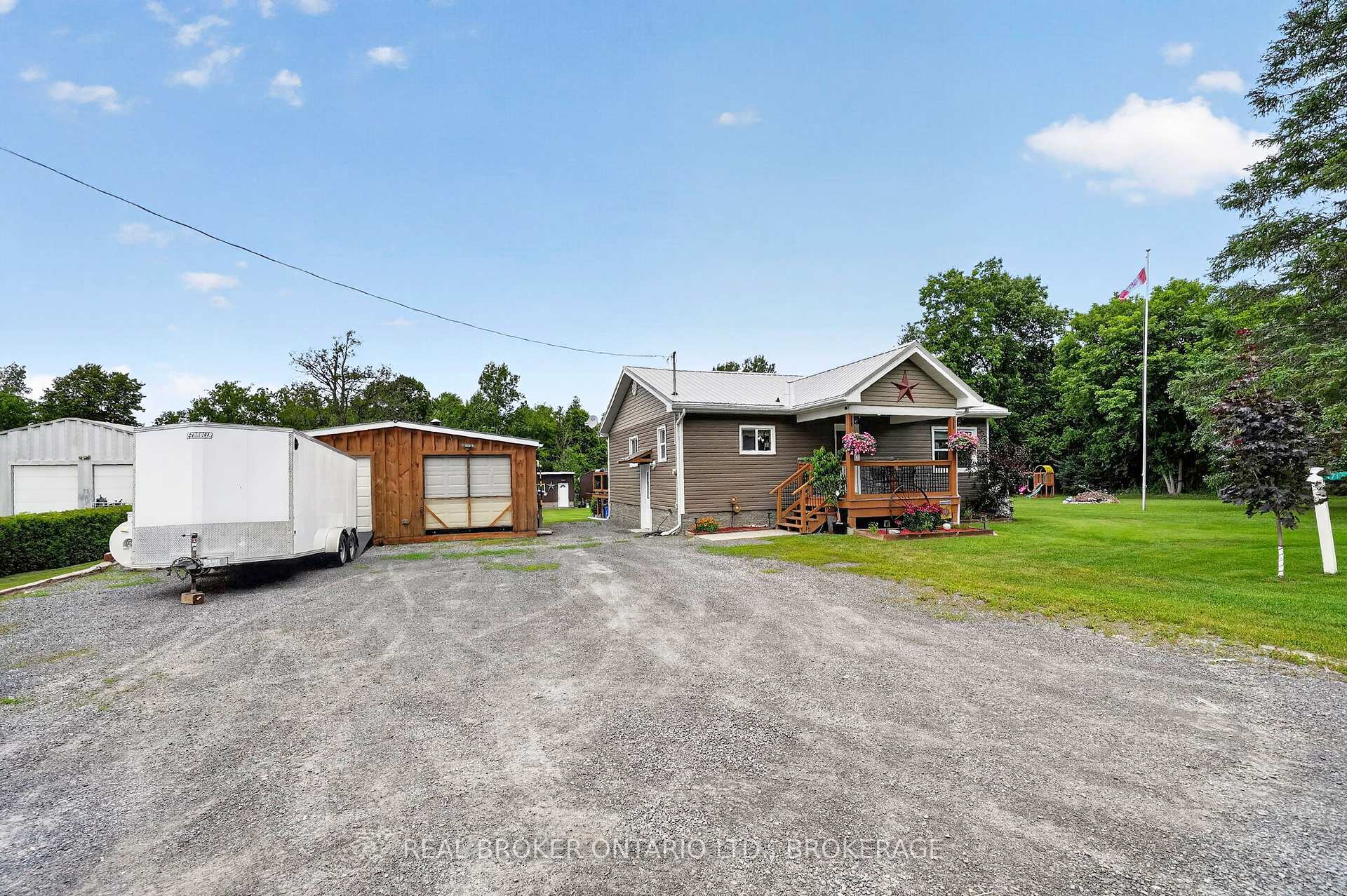 Photo 3 of 17137 Quail Road, North Stormont, North Stormont (Roxborough) Twp — HOMEH