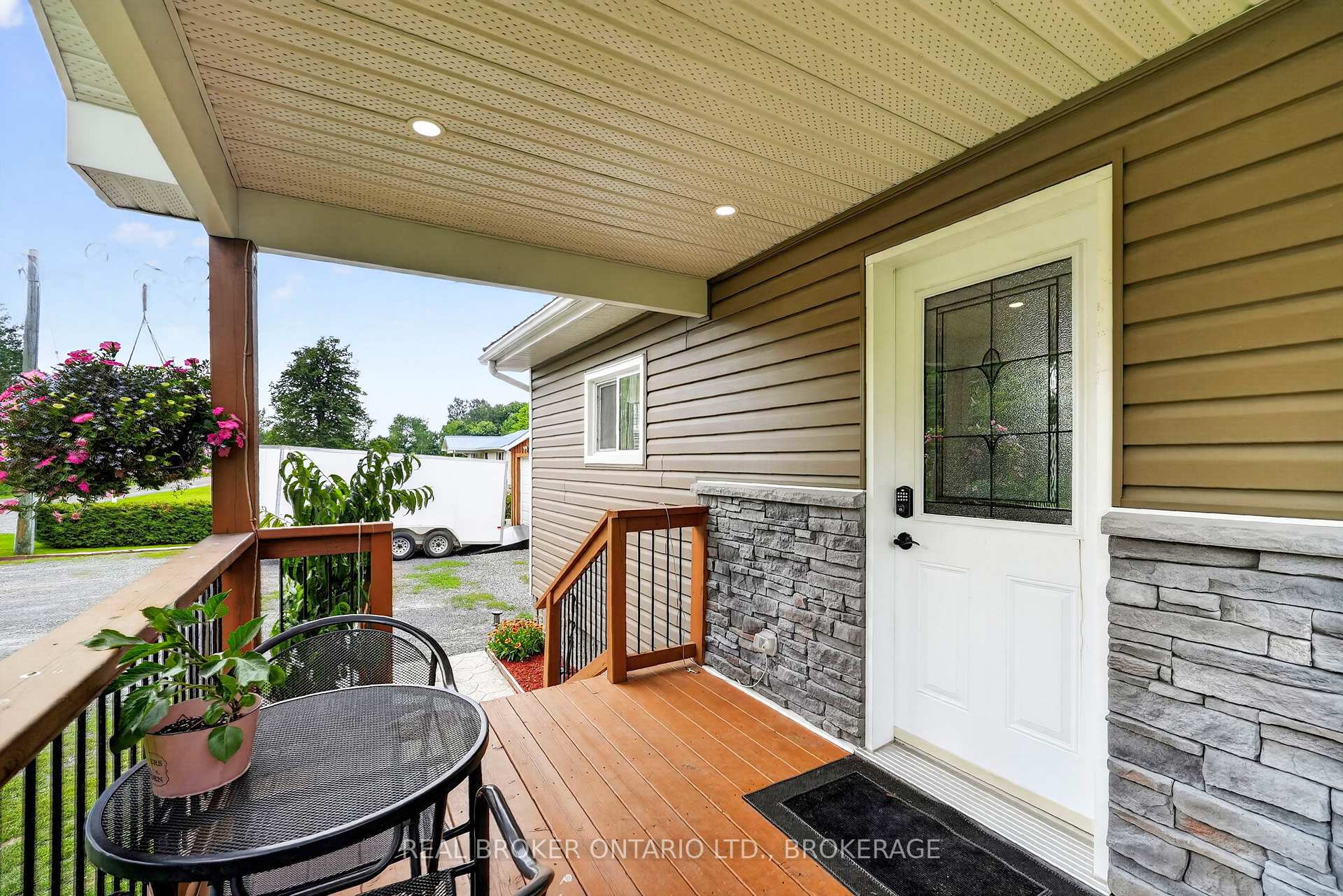 Photo 4 of 17137 Quail Road, North Stormont, North Stormont (Roxborough) Twp — HOMEH