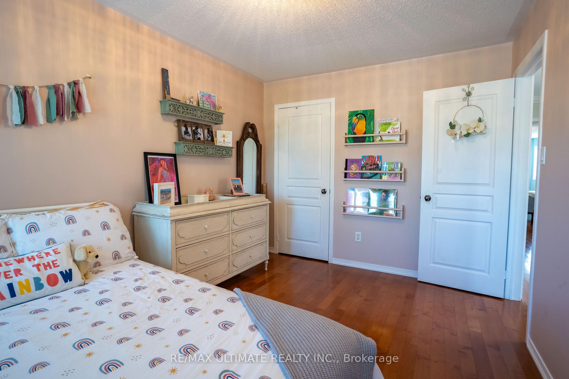 Photo 22 of 43 Shelbourne Drive, Vaughan, Vellore Village — HOMEH