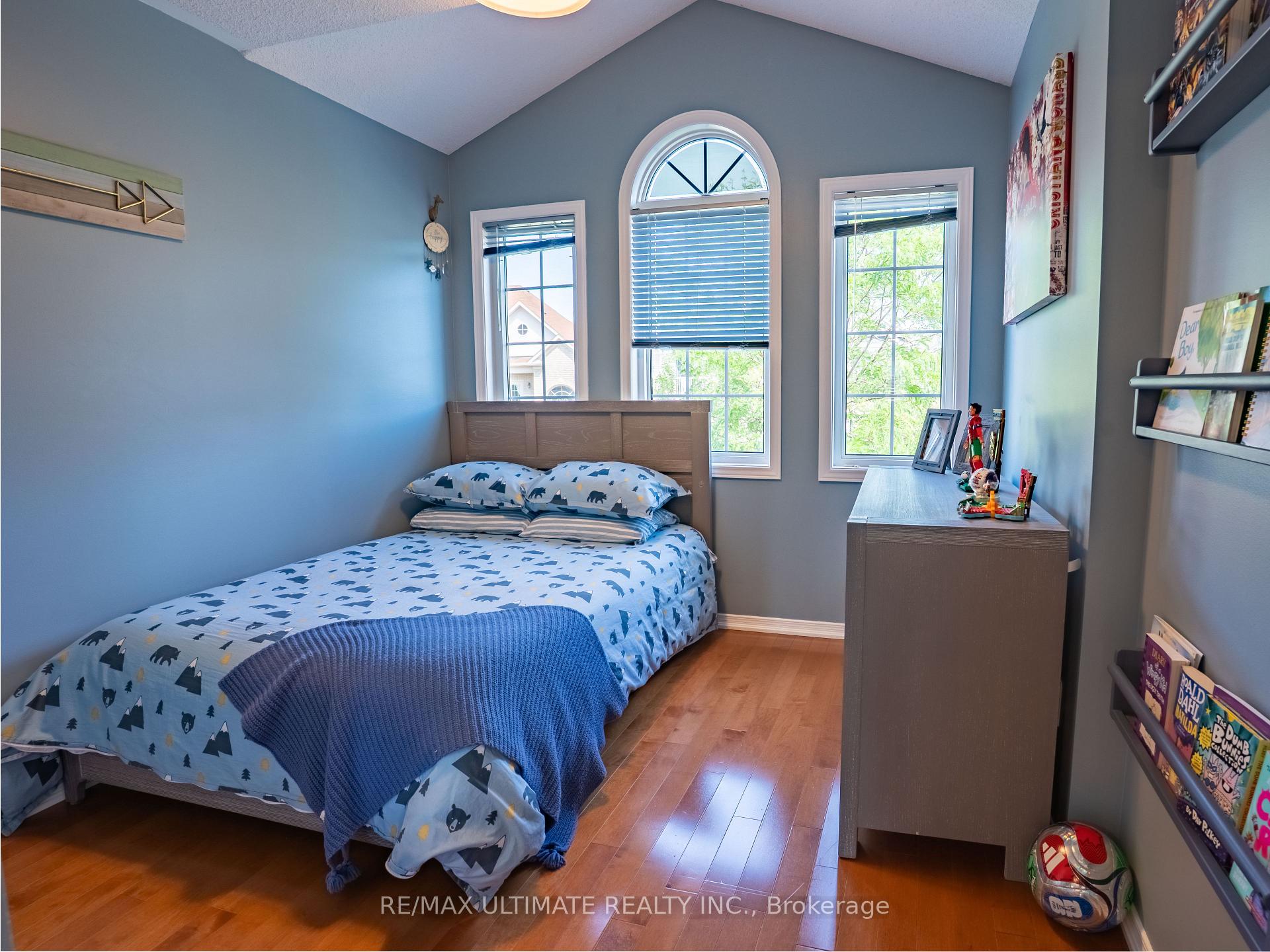 Photo 23 of 43 Shelbourne Drive, Vaughan, Vellore Village — HOMEH