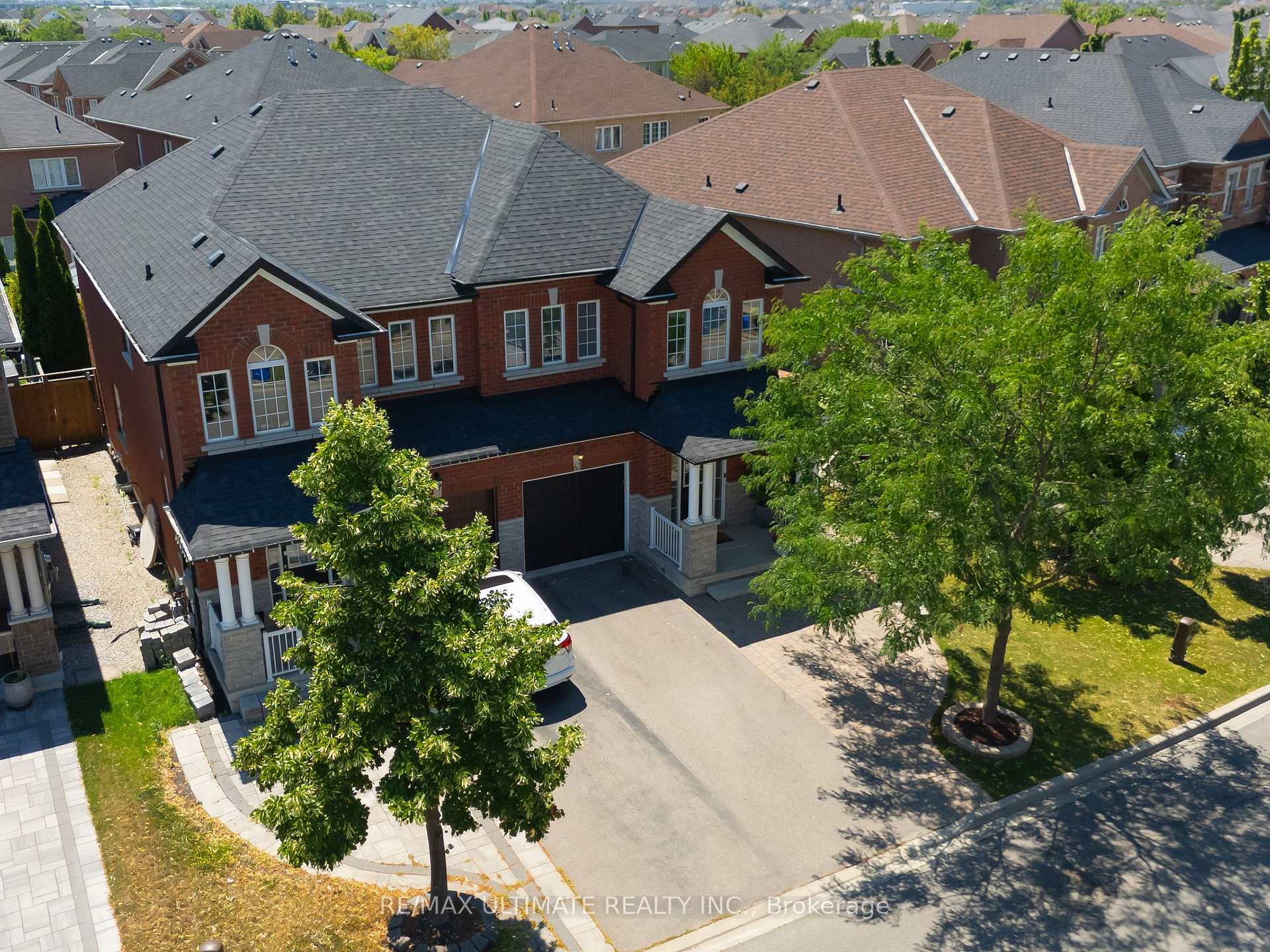 Photo 36 of 43 Shelbourne Drive, Vaughan, Vellore Village — HOMEH