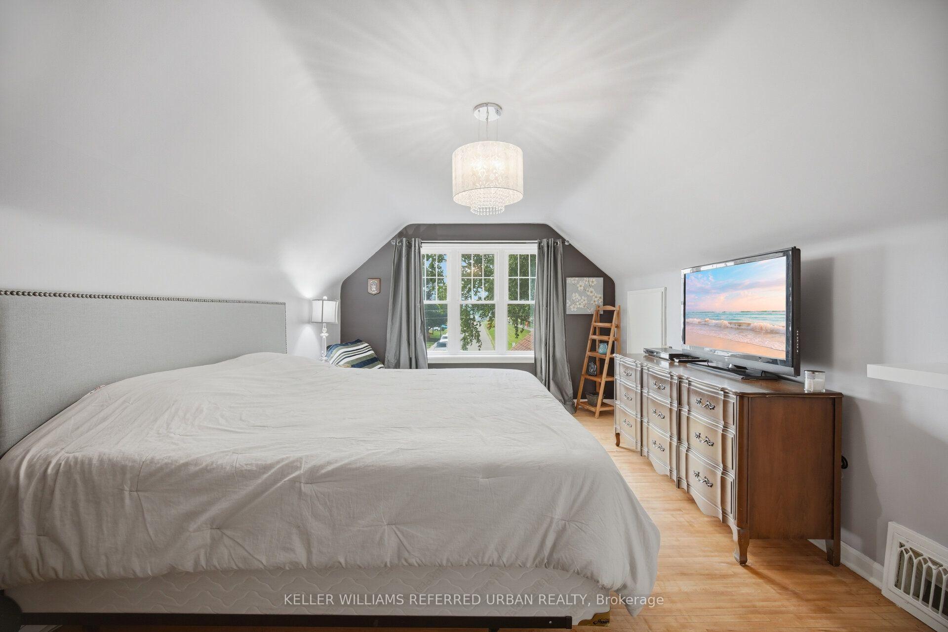 Photo 16 of 124 Kipling Road, Hamilton, Westdale — HOMEH
