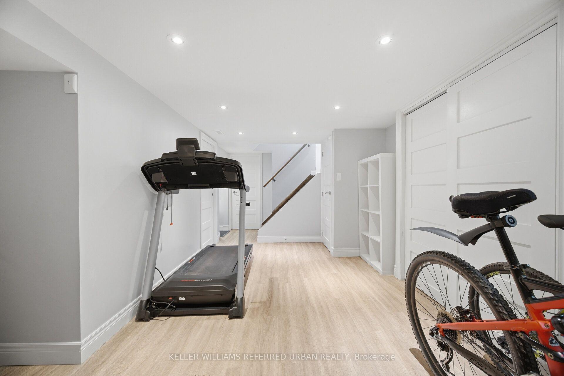 Photo 23 of 124 Kipling Road, Hamilton, Westdale — HOMEH