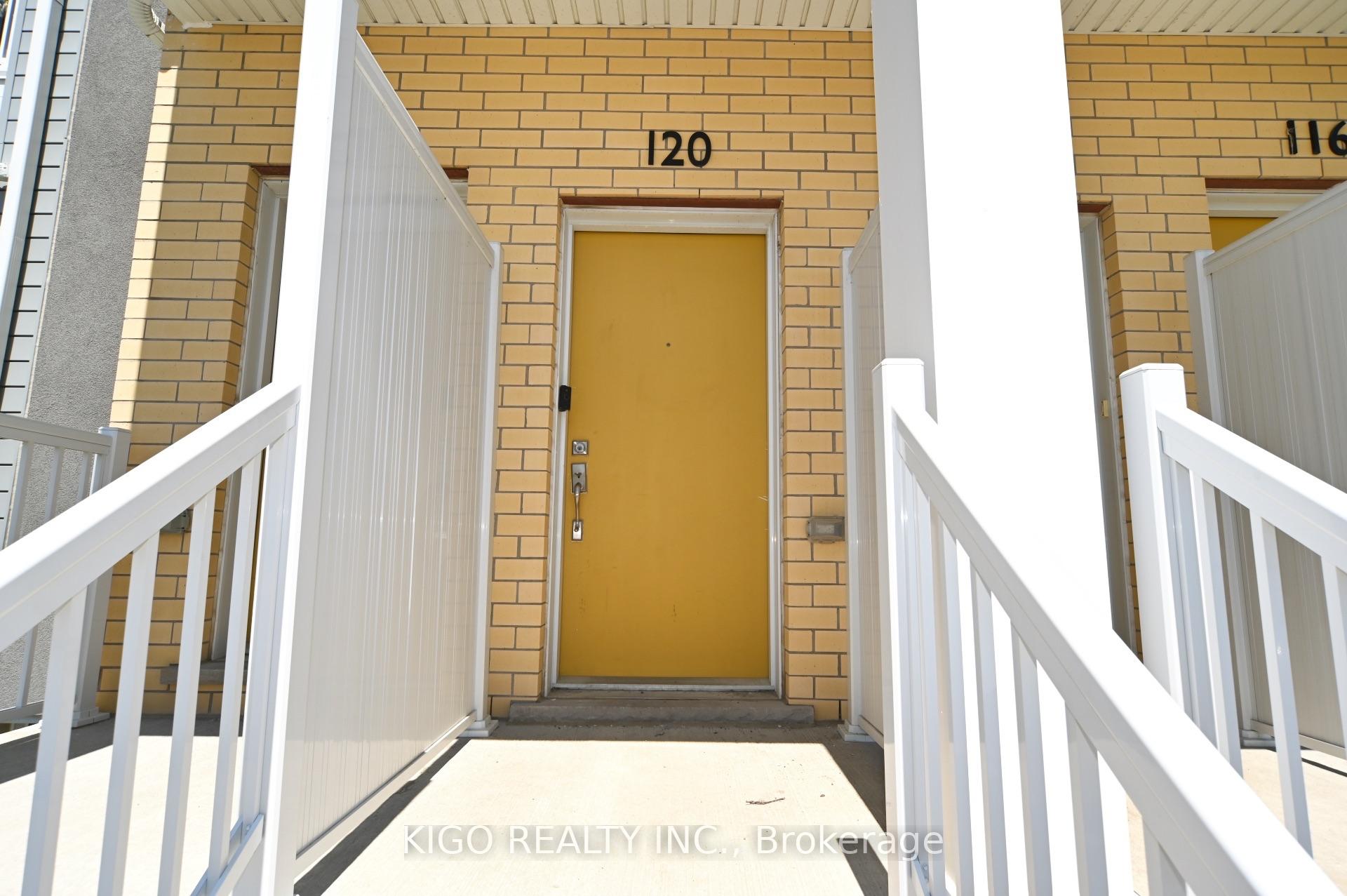 Photo 3 of 120 Seabrook Drive, Kitchener, Trussler — HOMEH
