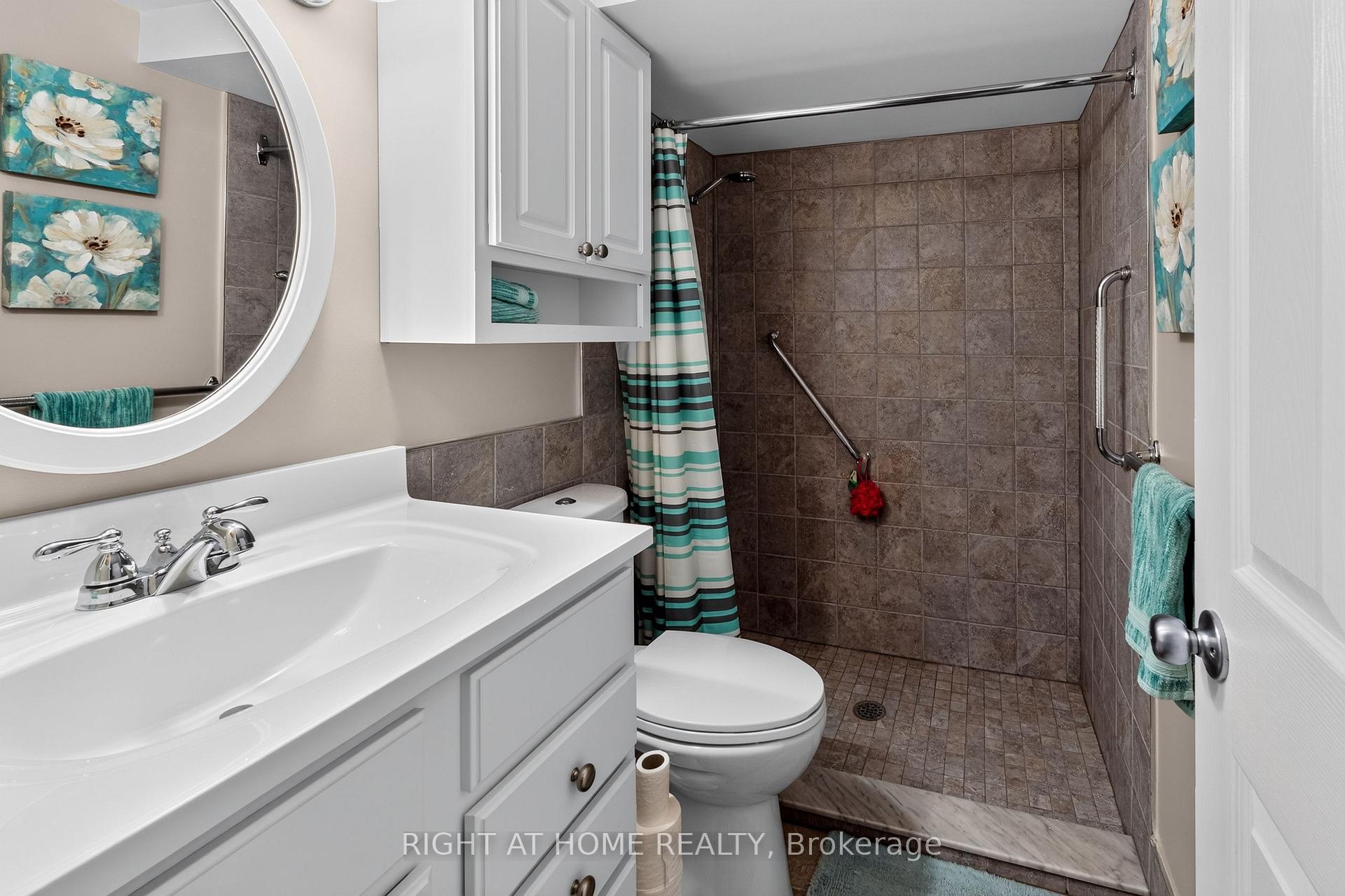 Photo 31 of 27 Dyer Street, St. Thomas — HOMEH