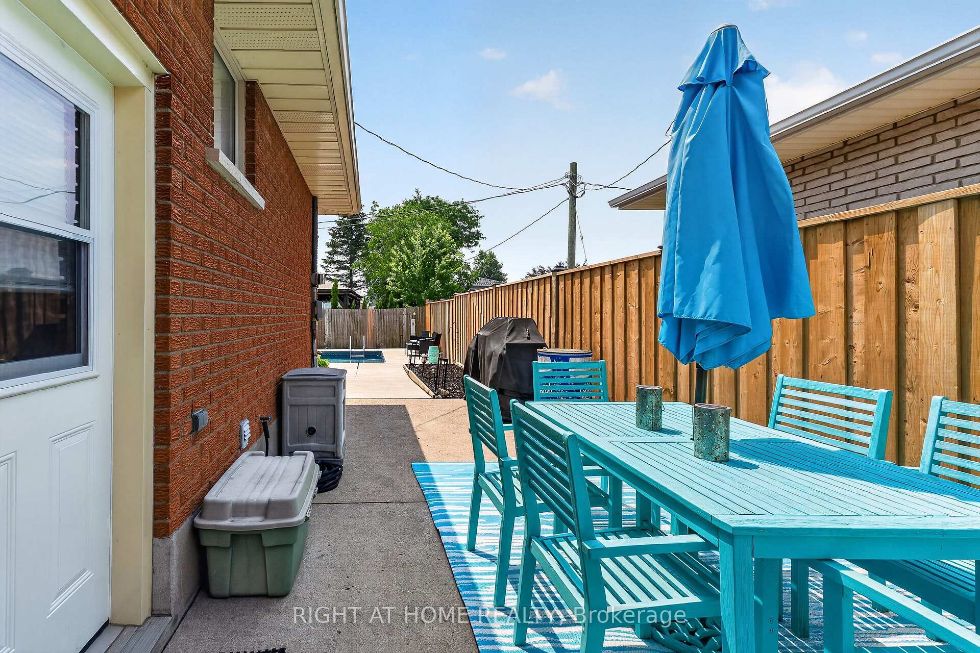 Photo 36 of 27 Dyer Street, St. Thomas — HOMEH