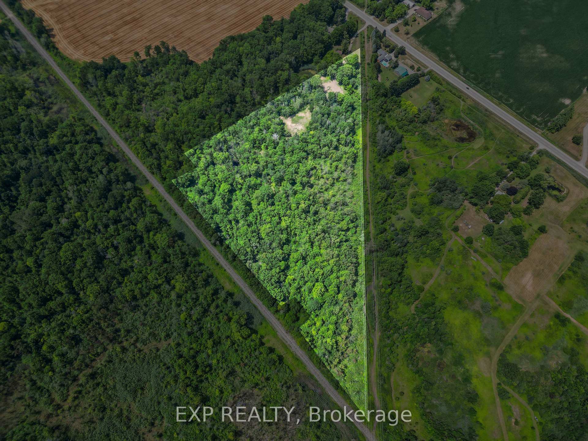 Photo 5 of 5857 Glendon Drive, Southwest Middlesex, Rural Southwest Middlesex — HOMEH