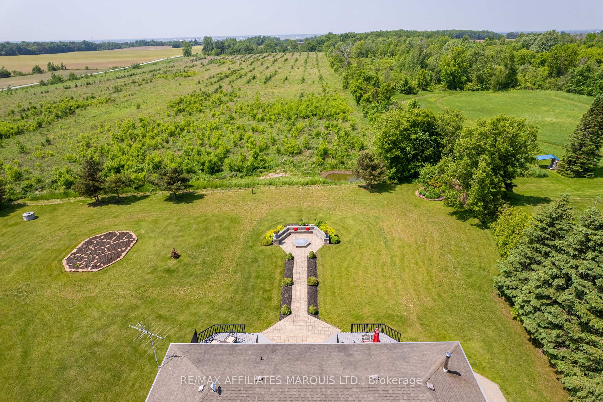 Photo 85 of 17623 Sandringham Road, North Stormont, North Stormont (Roxborough) Twp — HOMEH