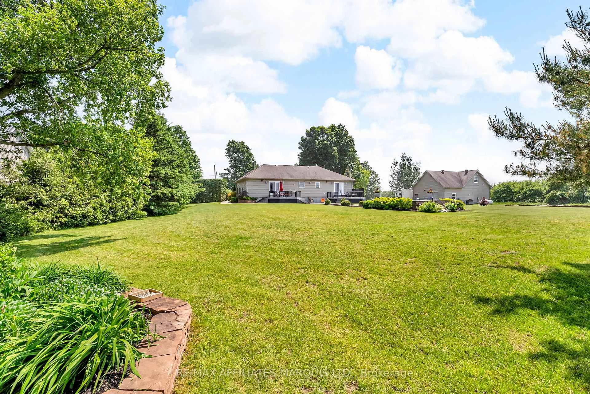 Photo 27 of 17623 Sandringham Road, North Stormont, North Stormont (Roxborough) Twp — HOMEH