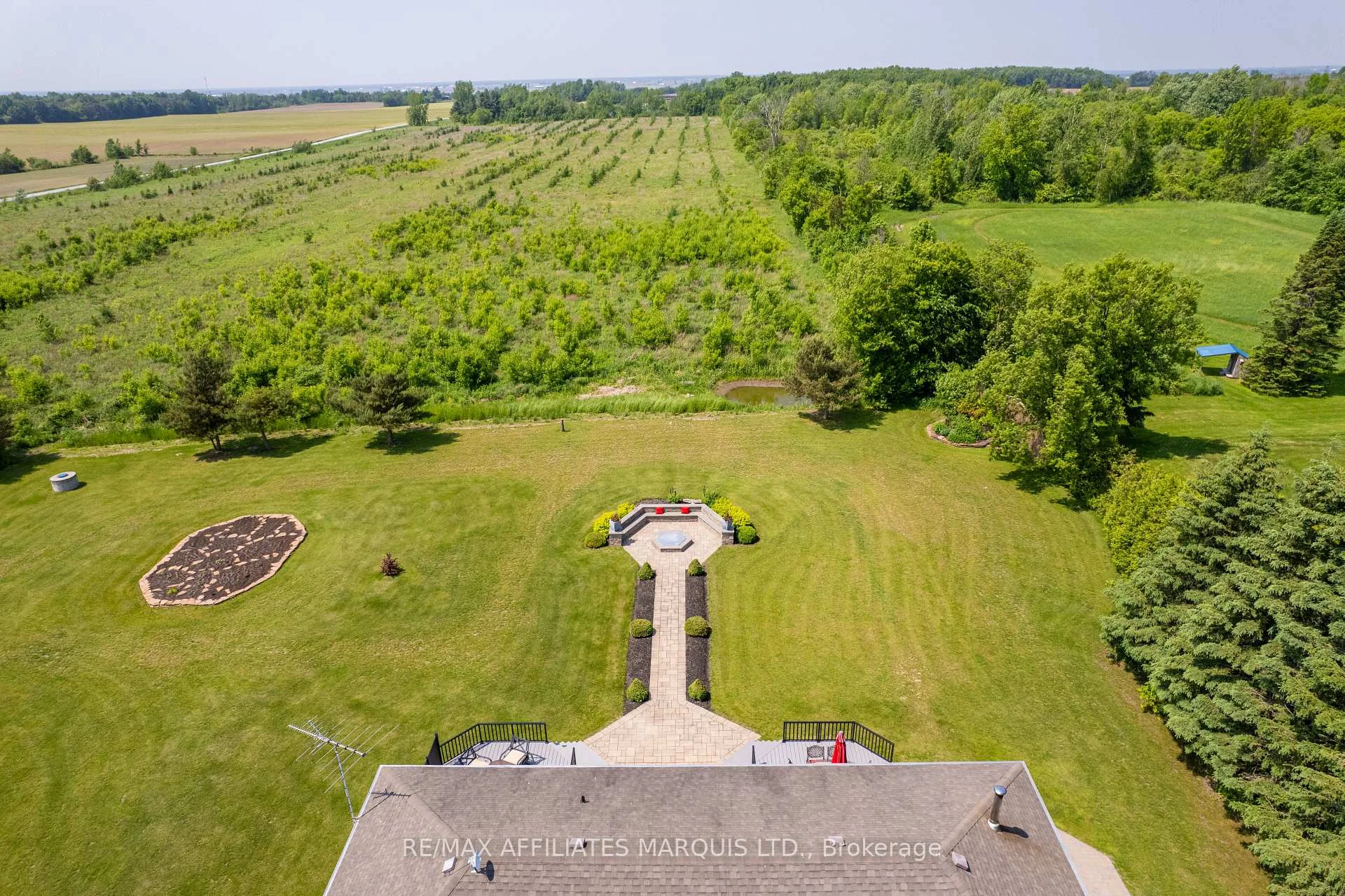 Photo 52 of 17623 Sandringham Road, North Stormont, North Stormont (Roxborough) Twp — HOMEH