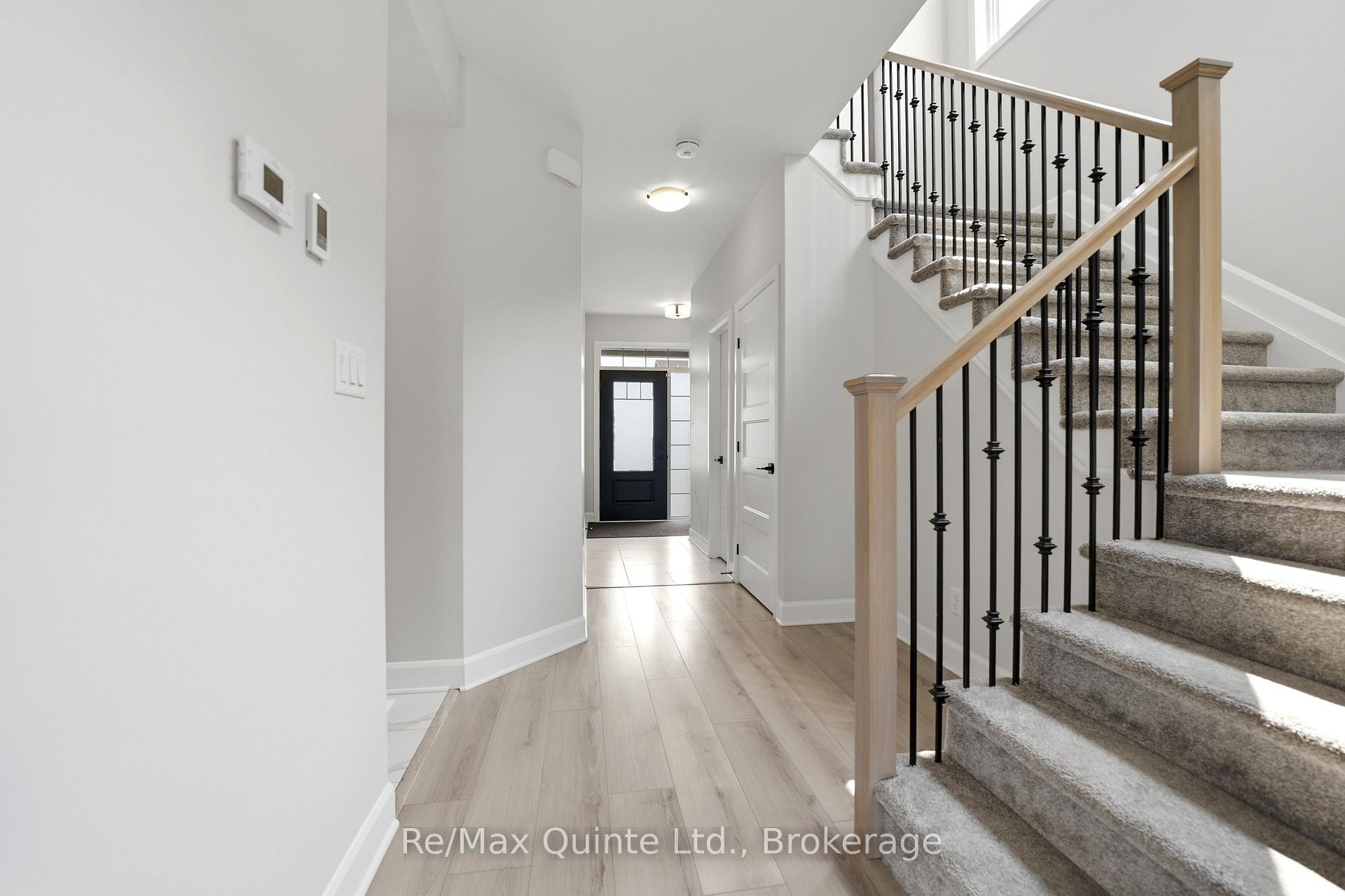 Photo 4 of 1418 Tulip Drive, Kingston, City Northwest — HOMEH