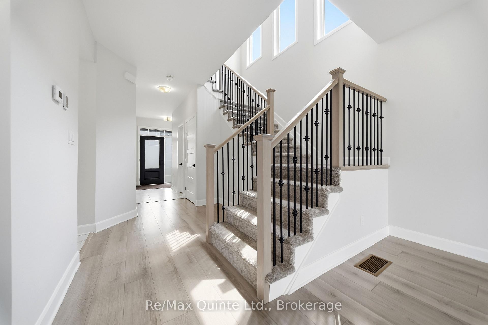 Photo 7 of 1418 Tulip Drive, Kingston, City Northwest — HOMEH