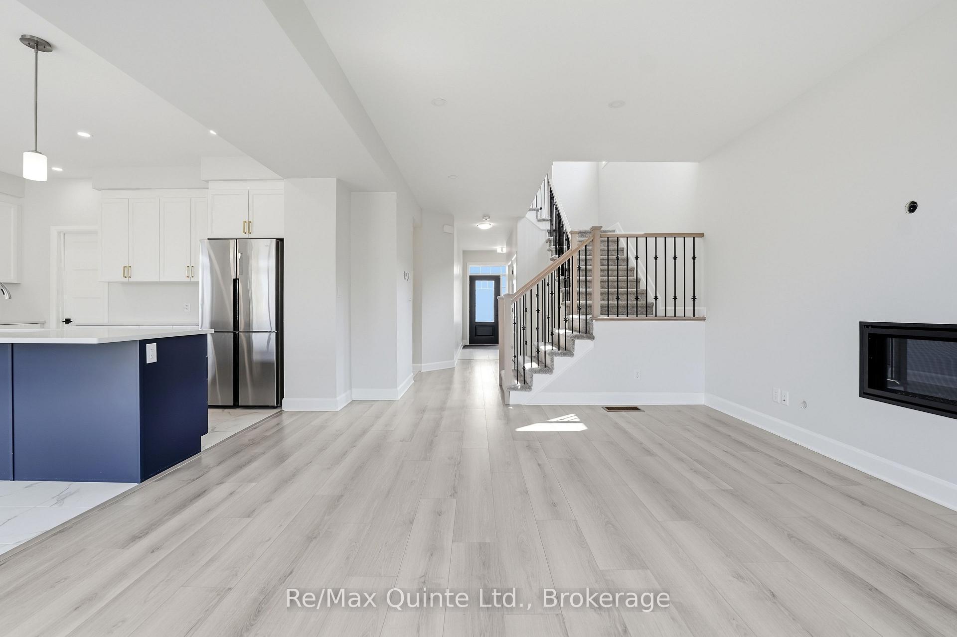 Photo 8 of 1418 Tulip Drive, Kingston, City Northwest — HOMEH