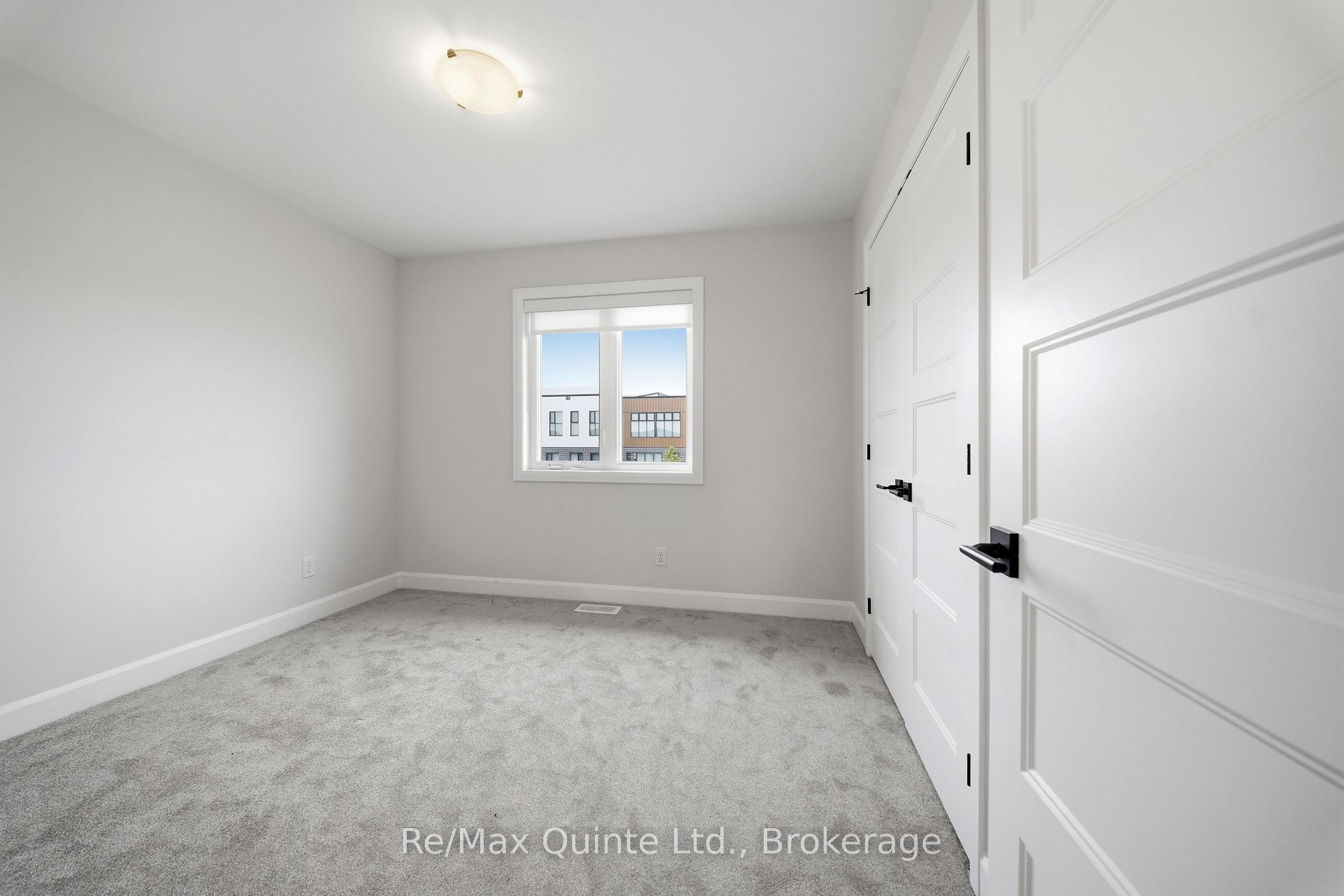 Photo 27 of 1418 Tulip Drive, Kingston, City Northwest — HOMEH