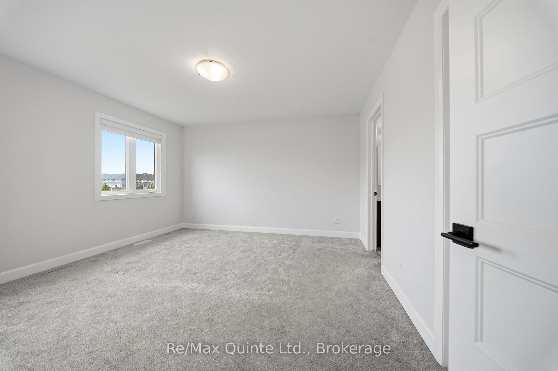Photo 30 of 1418 Tulip Drive, Kingston, City Northwest — HOMEH
