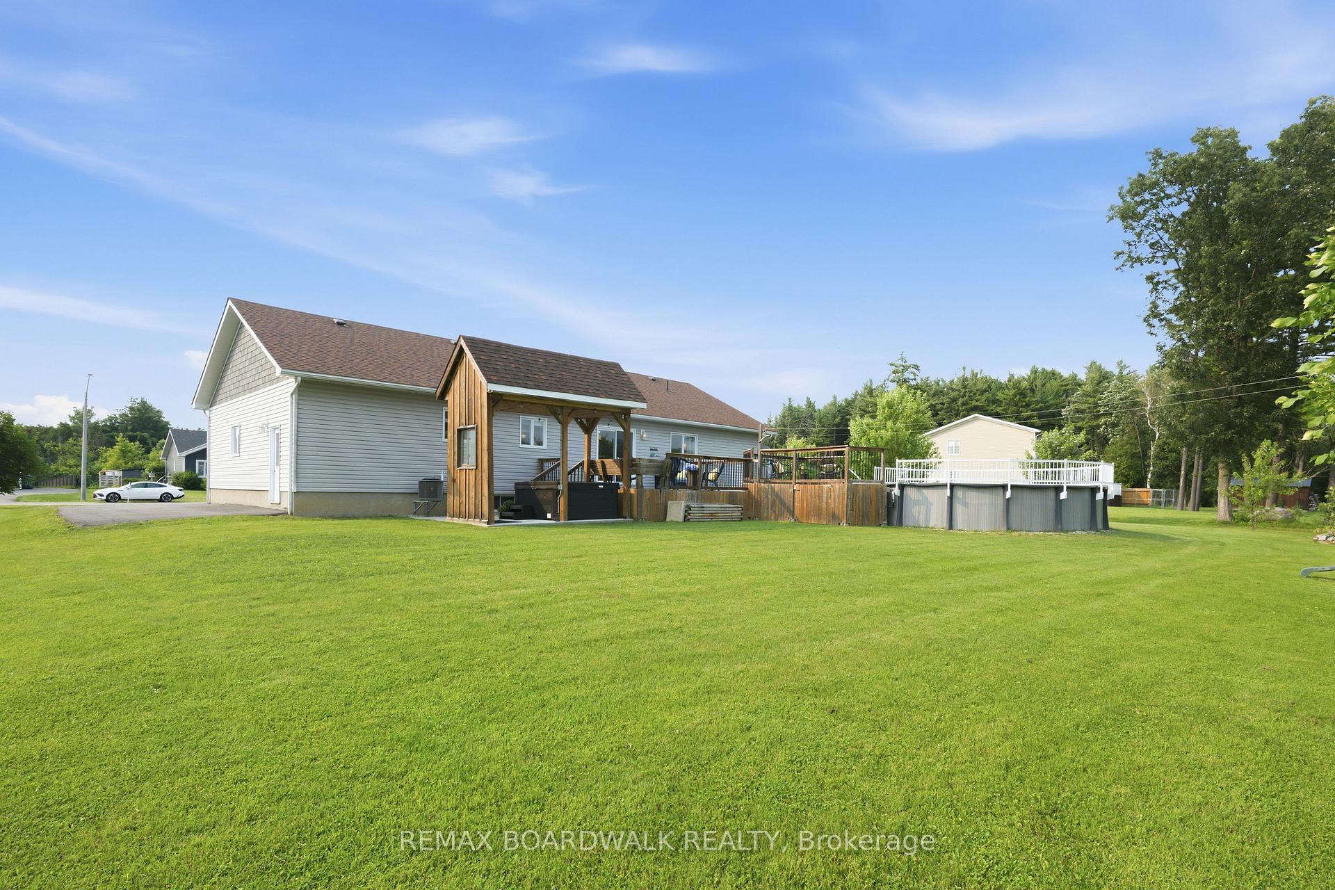 Photo 10 of 17 Albert Street, Edwardsburgh/Cardinal, Edwardsburgh/Cardinal Twp — HOMEH