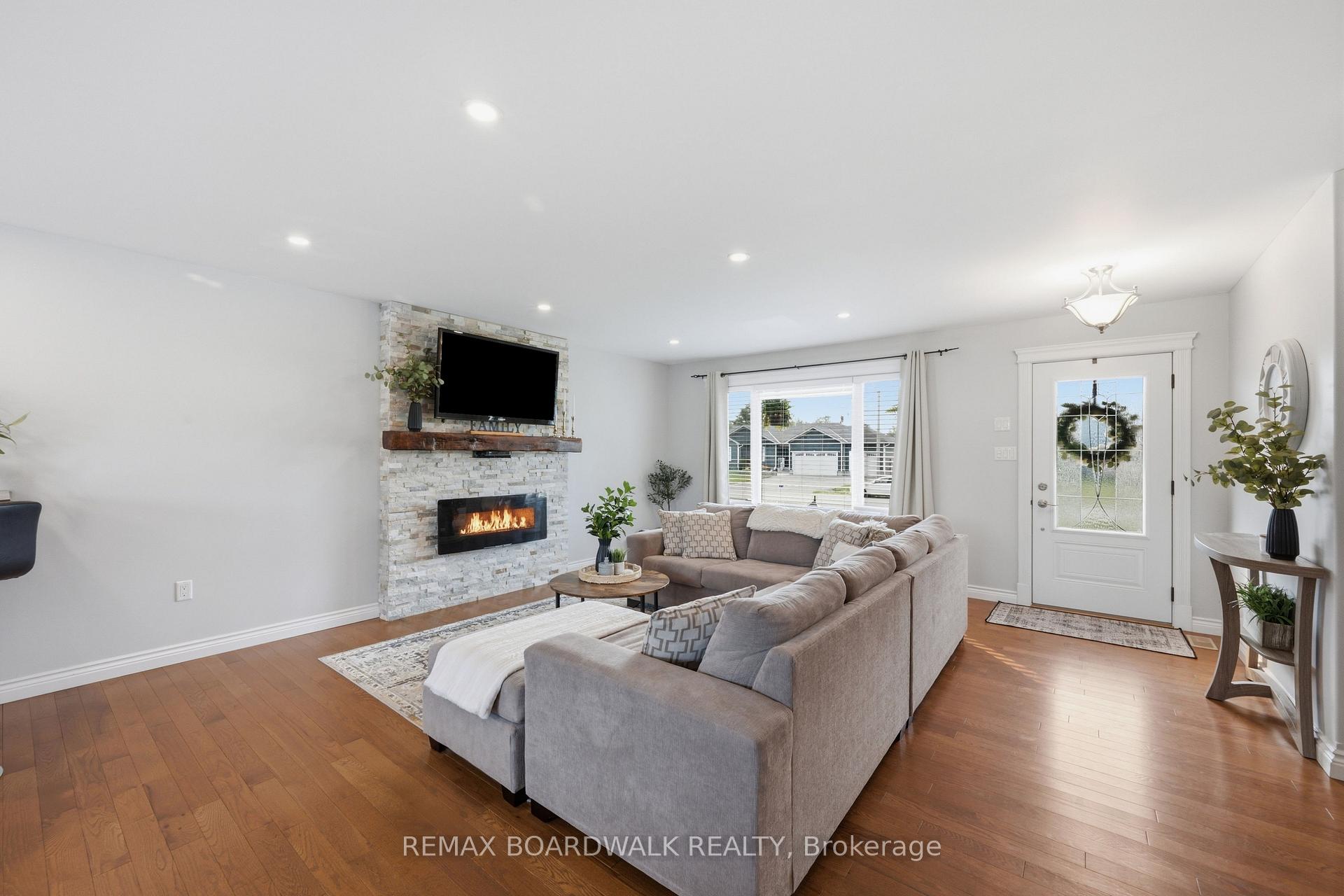 Photo 22 of 17 Albert Street, Edwardsburgh/Cardinal, Edwardsburgh/Cardinal Twp — HOMEH