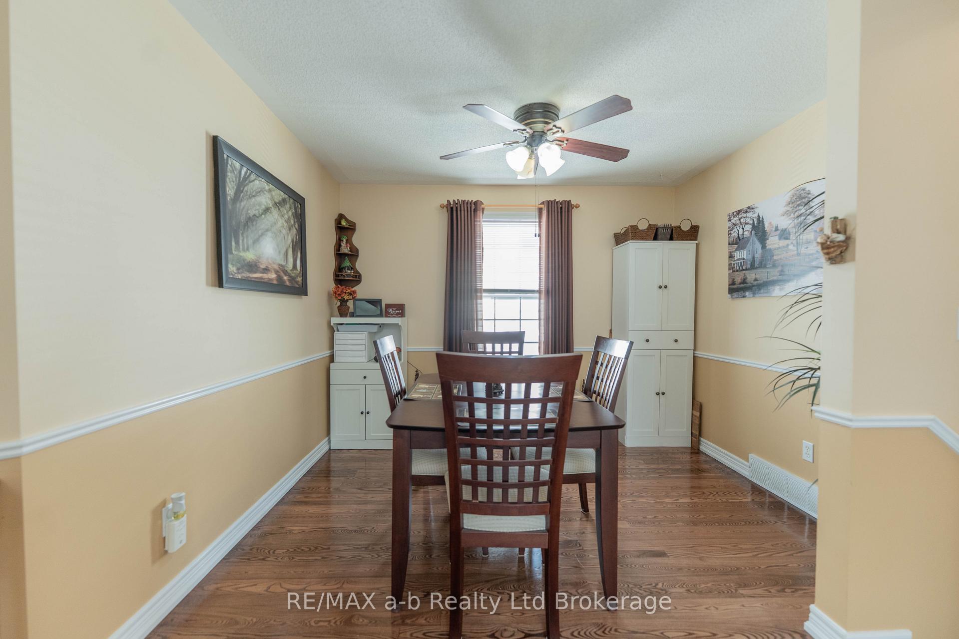 Photo 15 of 10 Peach Street, Tillsonburg — HOMEH