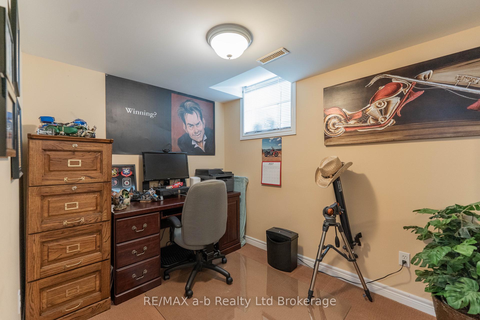 Photo 24 of 10 Peach Street, Tillsonburg — HOMEH