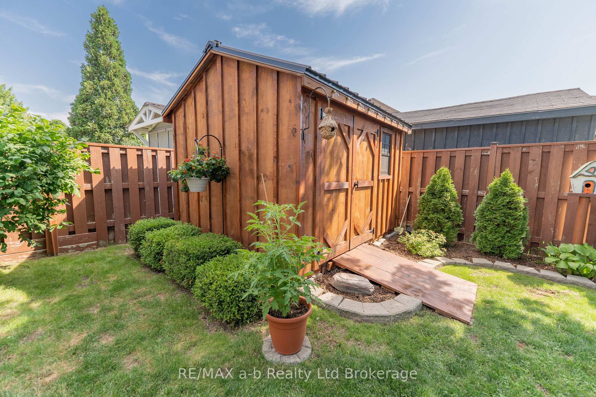Photo 30 of 10 Peach Street, Tillsonburg — HOMEH