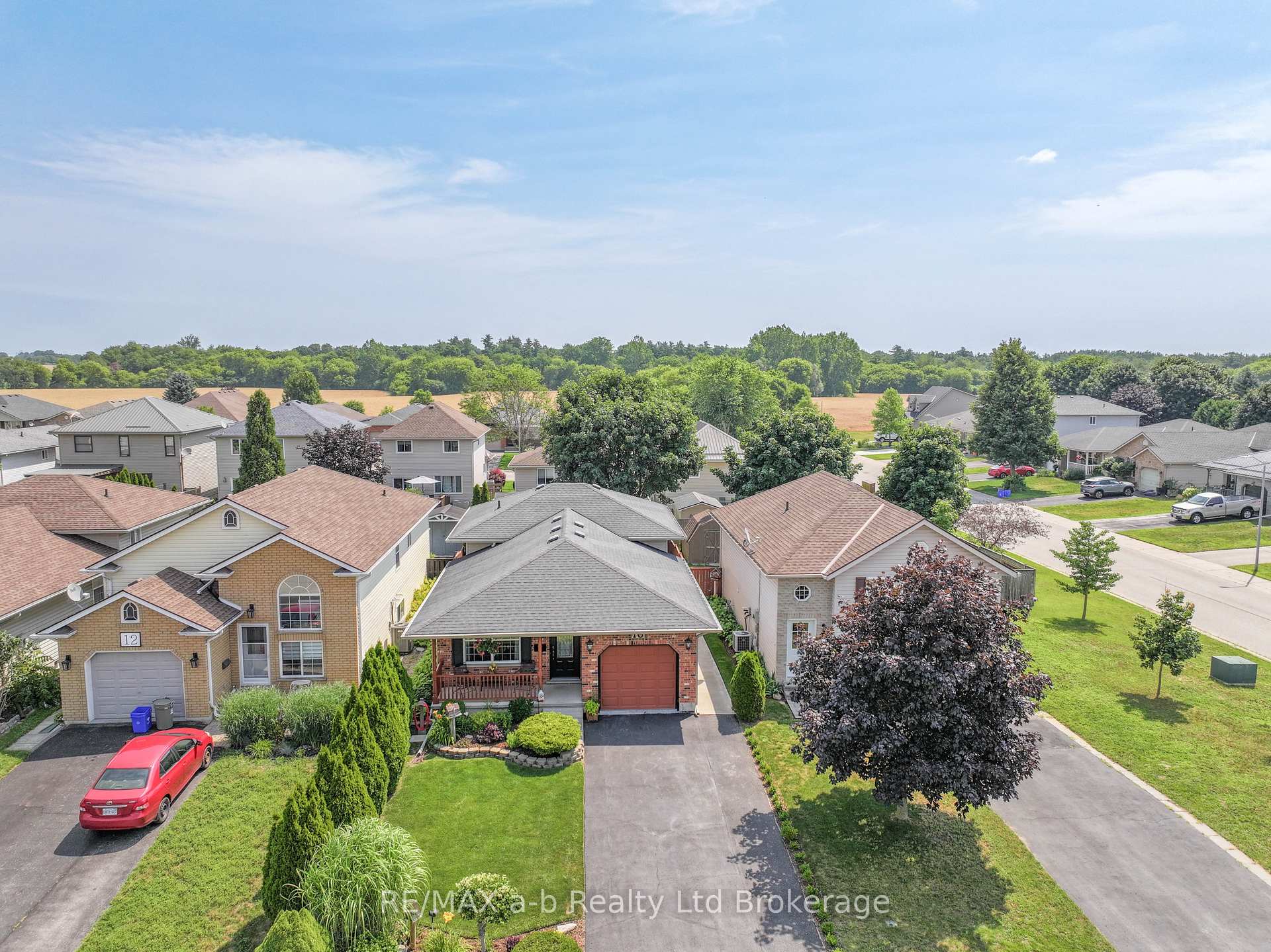 Photo 42 of 10 Peach Street, Tillsonburg — HOMEH
