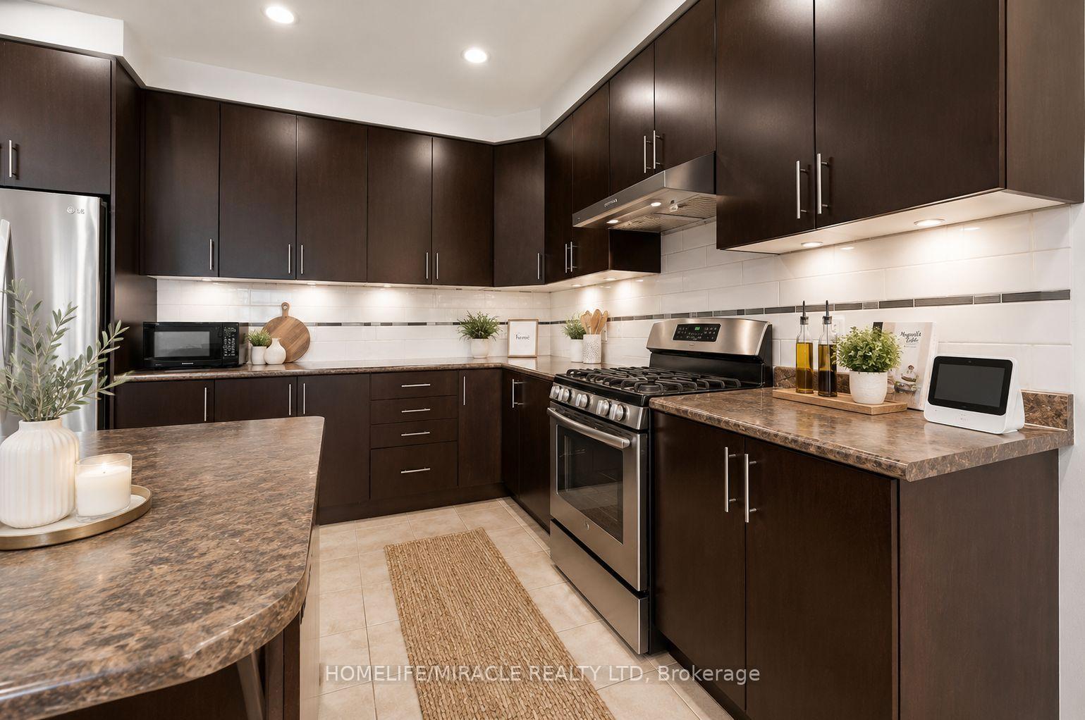 Photo 8 of 121 Steeplechase Way, Waterloo, Kiwanis Park — HOMEH
