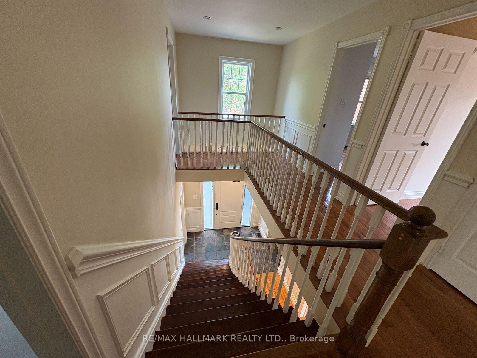 Photo 9 of 34 Theobalds Circle, Richmond Hill, Mill Pond — HOMEH