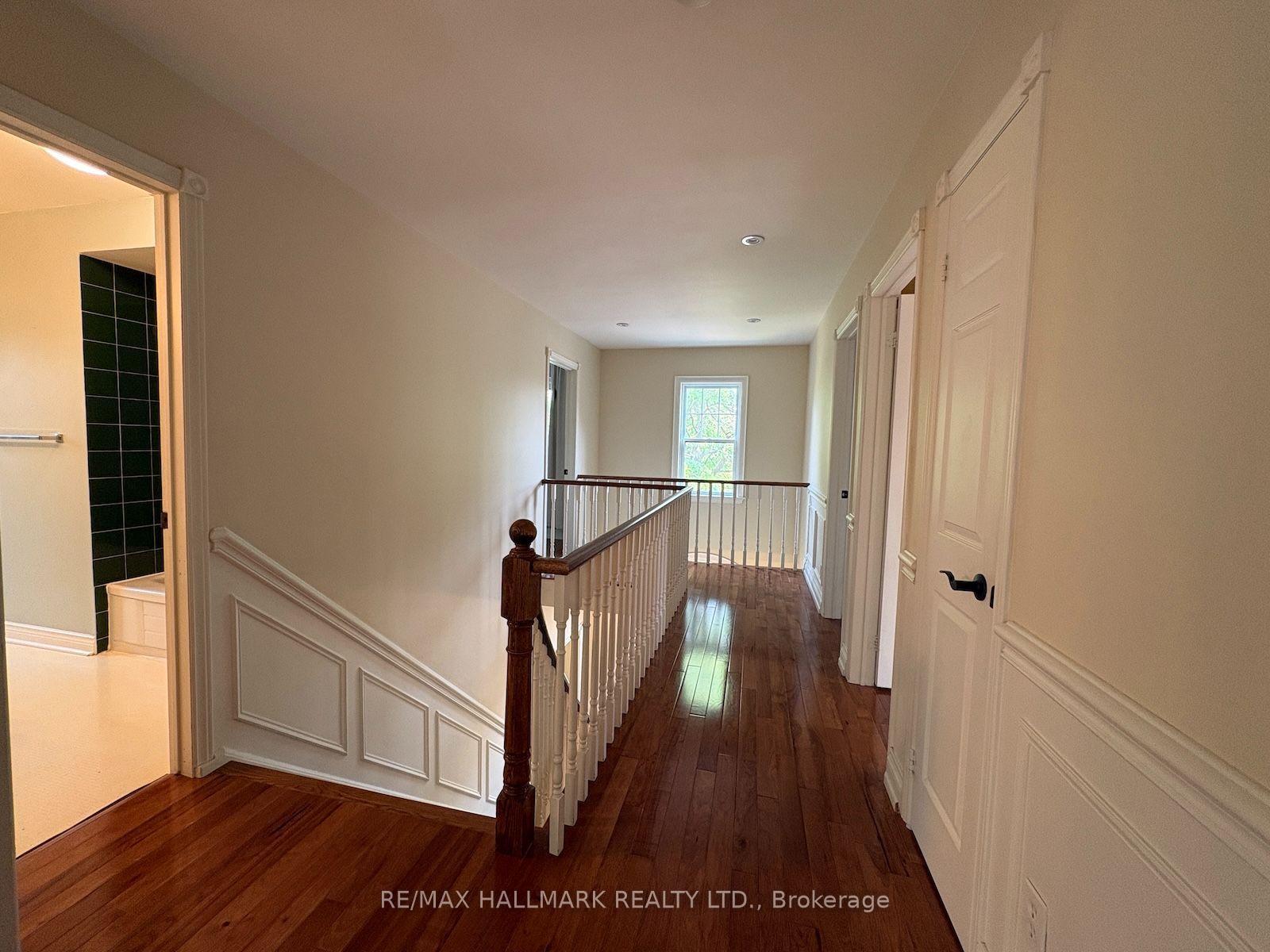 Photo 10 of 34 Theobalds Circle, Richmond Hill, Mill Pond — HOMEH