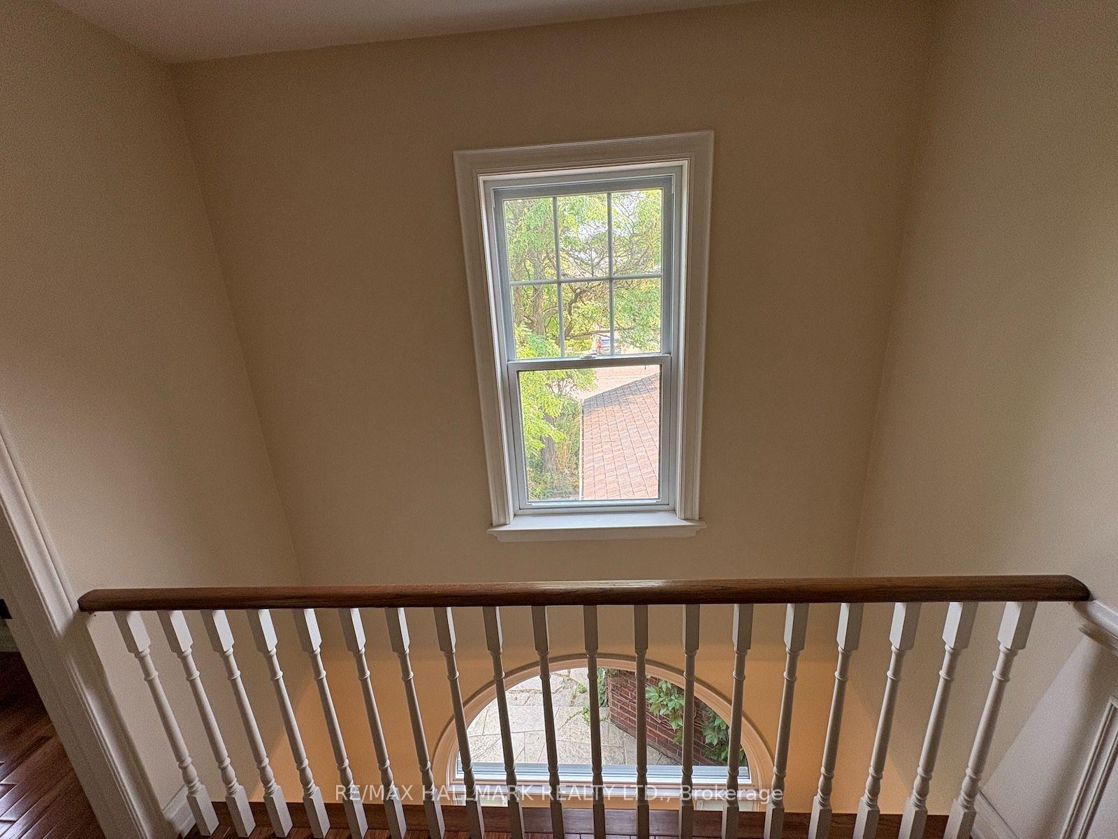 Photo 11 of 34 Theobalds Circle, Richmond Hill, Mill Pond — HOMEH