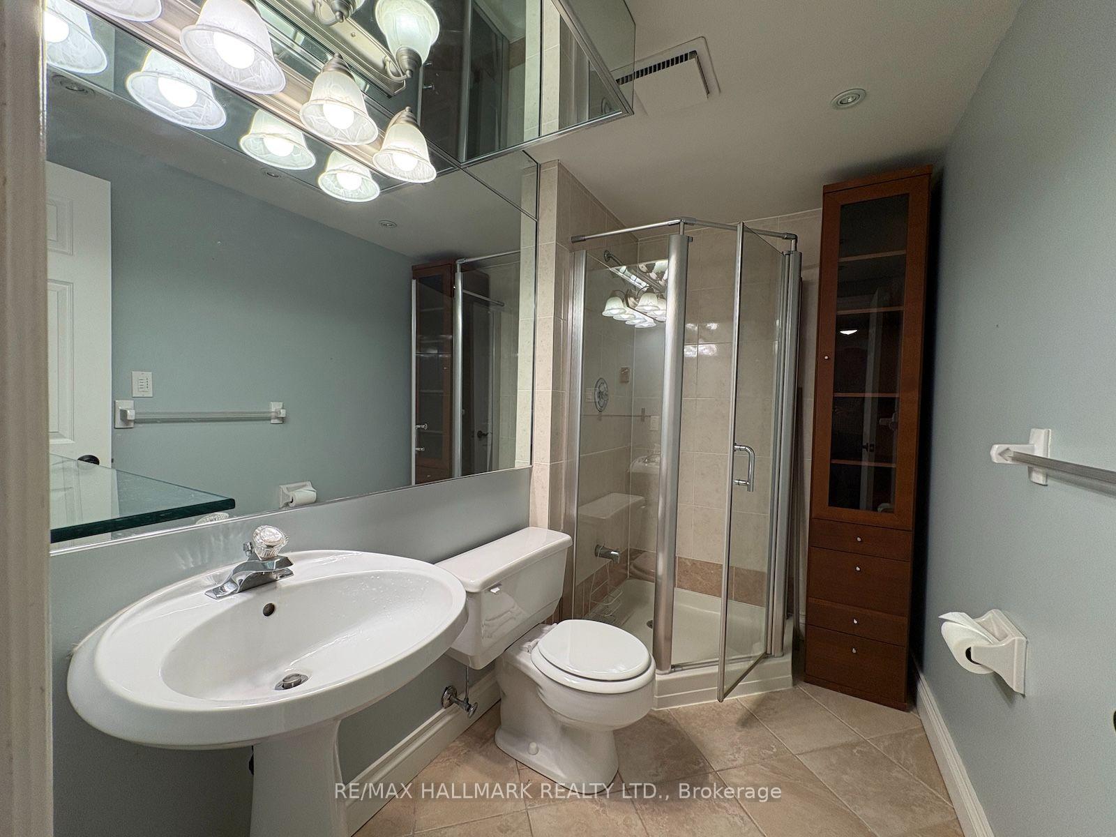 Photo 21 of 34 Theobalds Circle, Richmond Hill, Mill Pond — HOMEH