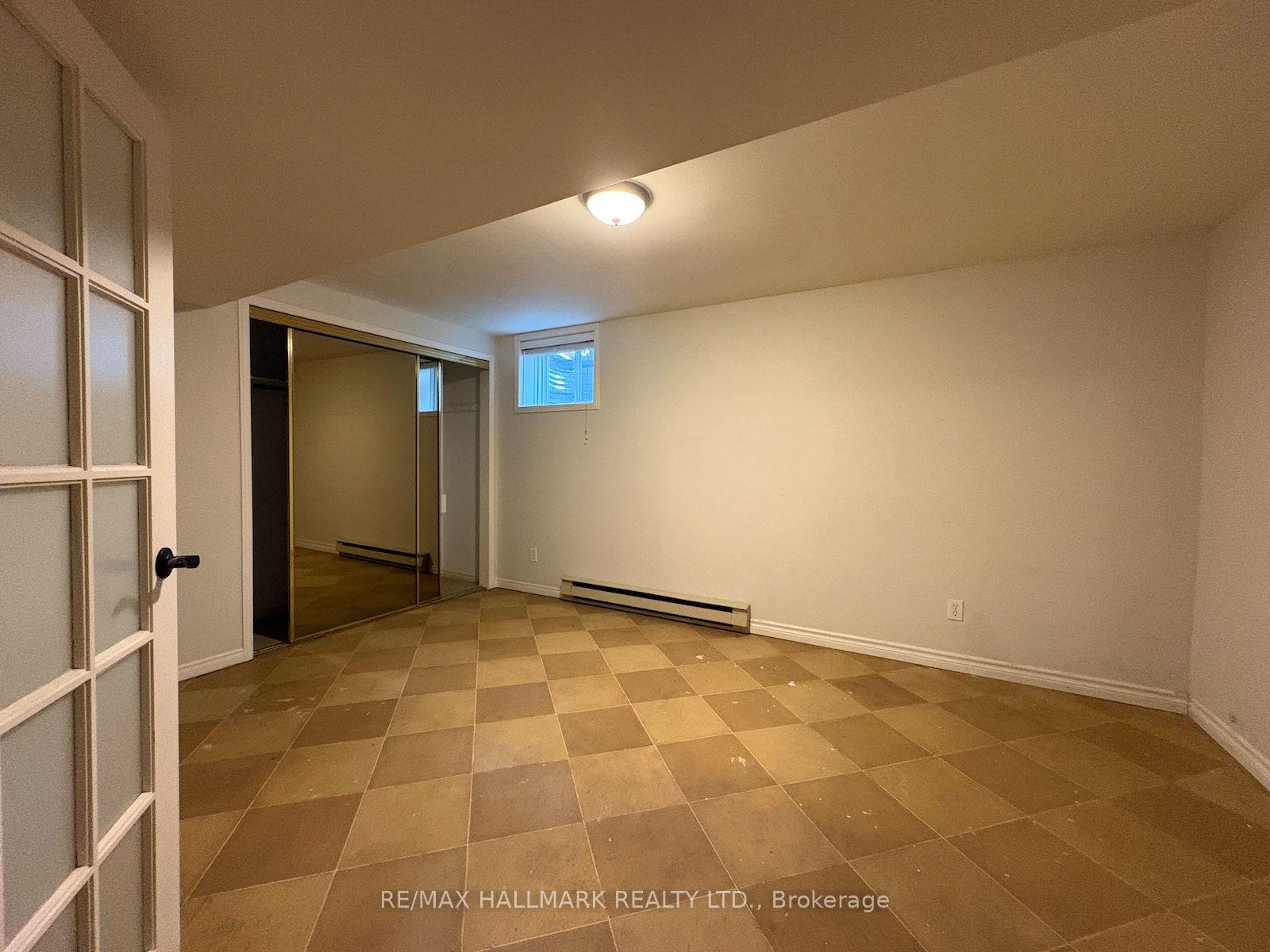Photo 23 of 34 Theobalds Circle, Richmond Hill, Mill Pond — HOMEH