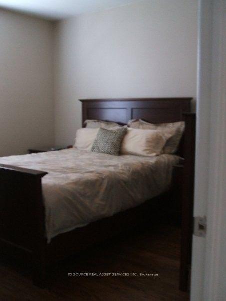 Photo 7 of Unit Main floor, 126 Silverhill Drive, Etobicoke, Islington-City Centre West — HOMEH