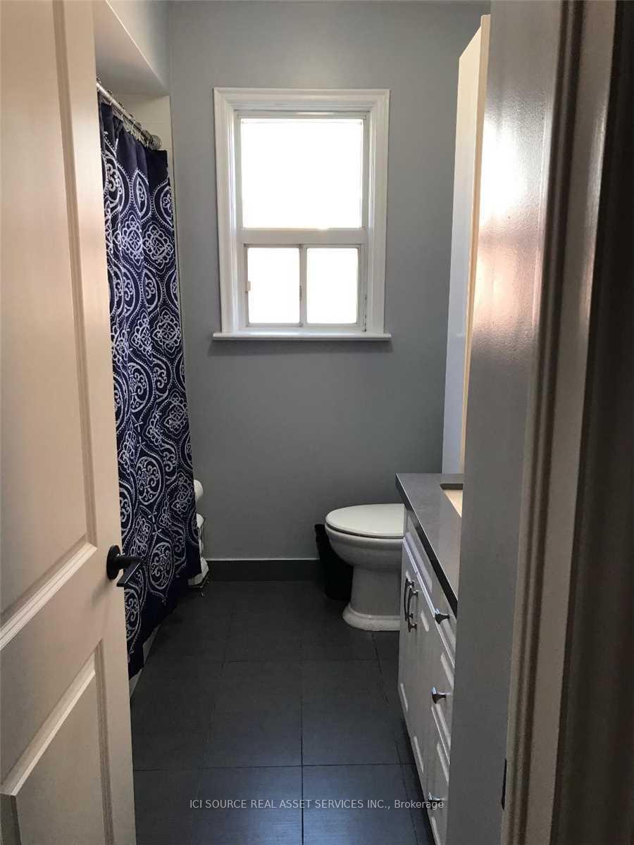 Photo 8 of Unit Main floor, 126 Silverhill Drive, Etobicoke, Islington-City Centre West — HOMEH