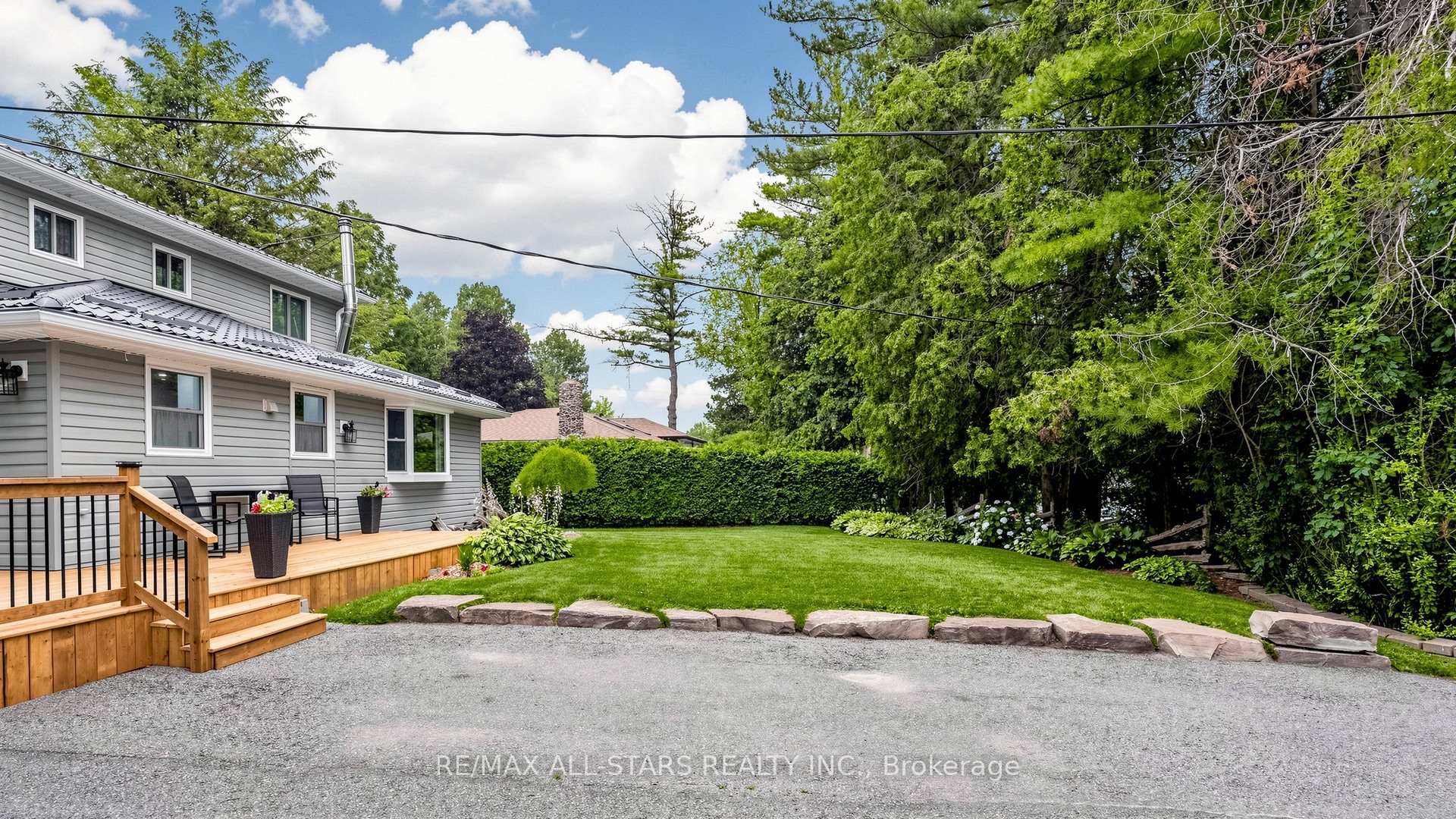 Photo 2 of 28 Florence Drive, Georgina, Pefferlaw — HOMEH