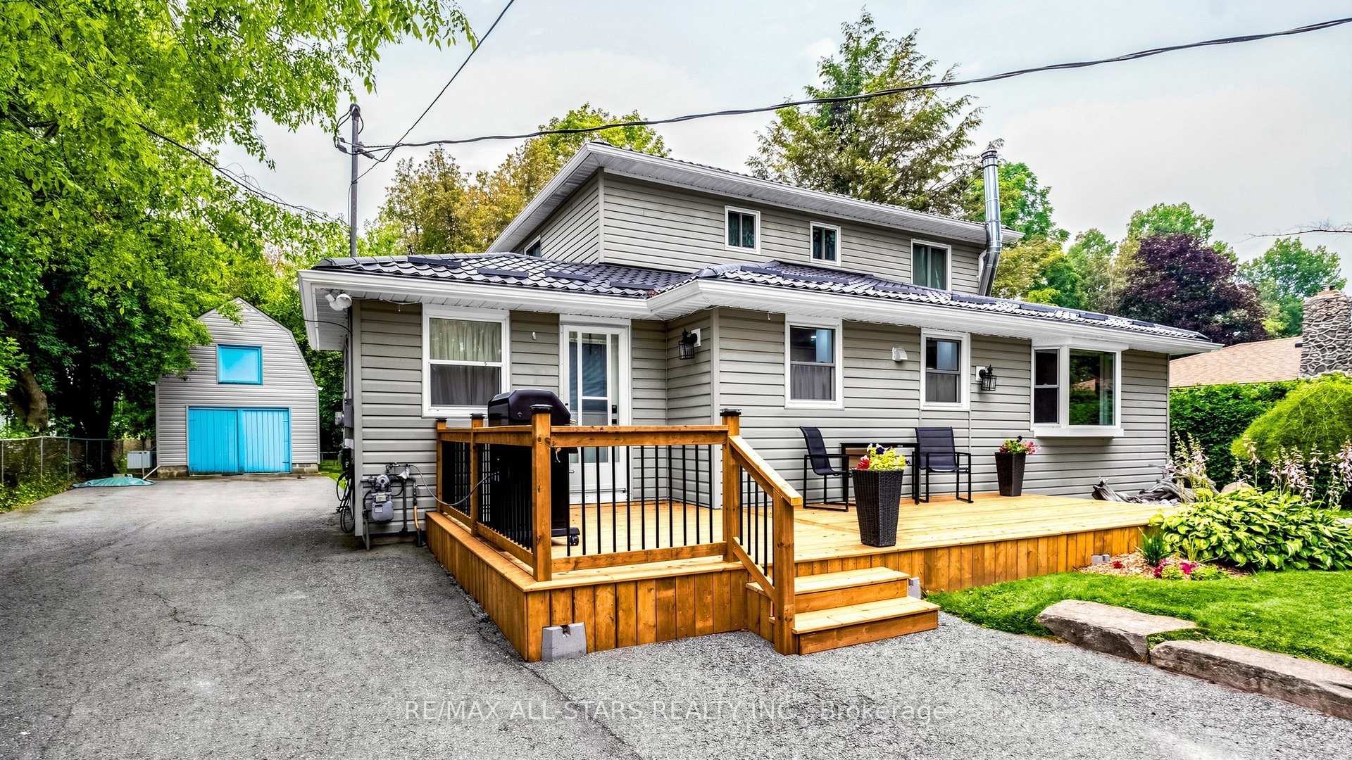 Photo 3 of 28 Florence Drive, Georgina, Pefferlaw — HOMEH