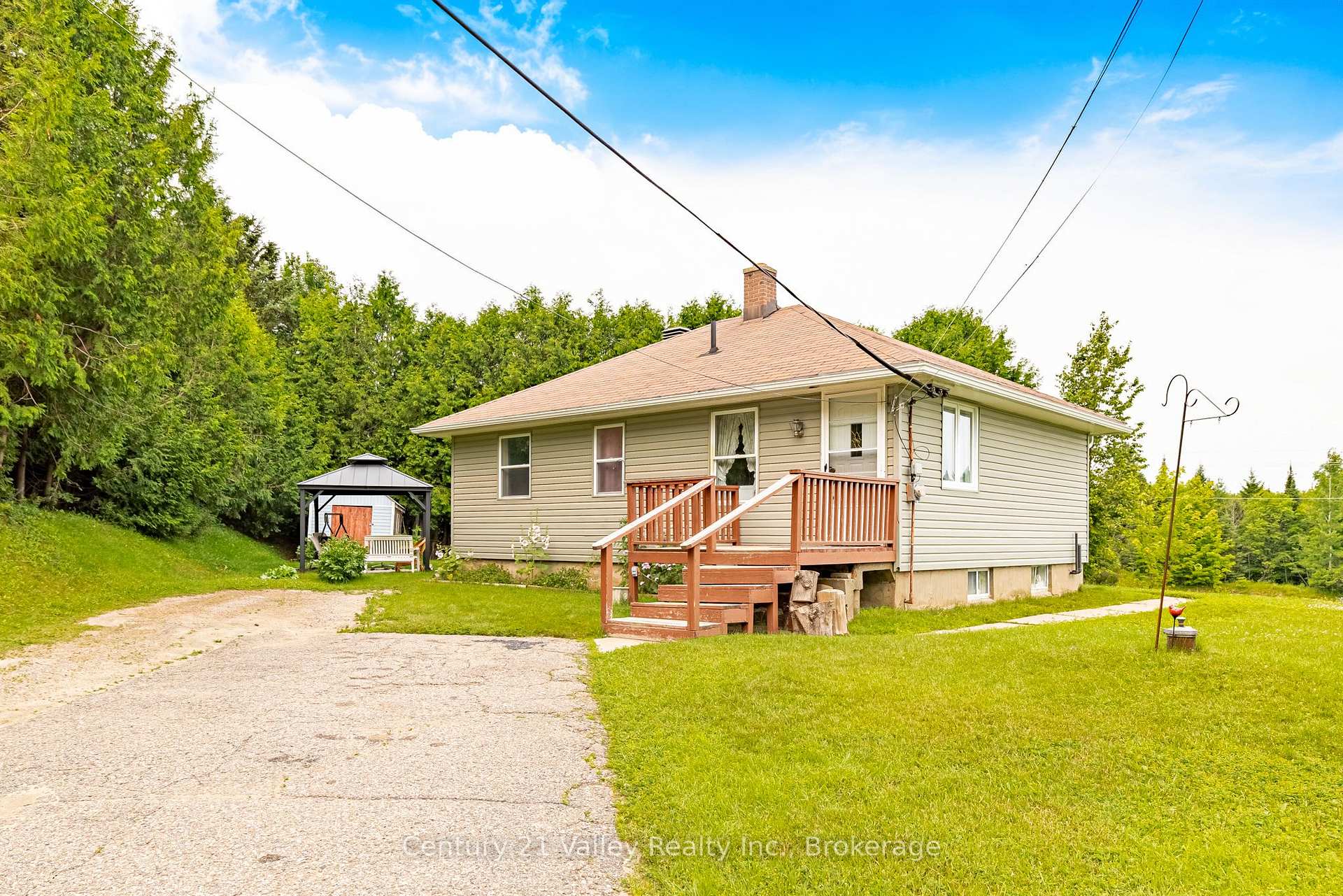 Photo 1 of 34 Sebastopol Drive, Bonnechere Valley, Eganville/Bonnechere Twp — HOMEH