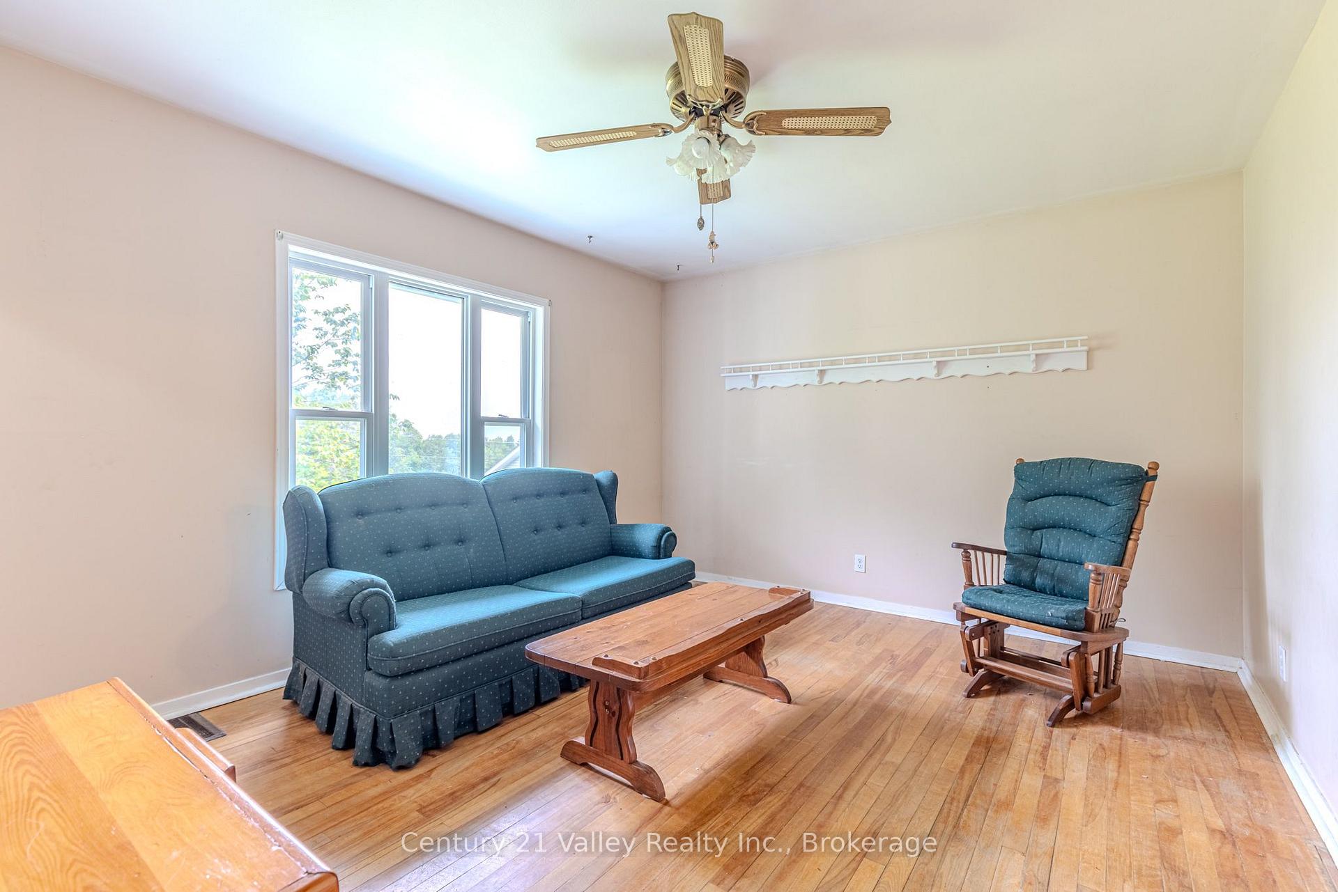 Photo 13 of 34 Sebastopol Drive, Bonnechere Valley, Eganville/Bonnechere Twp — HOMEH