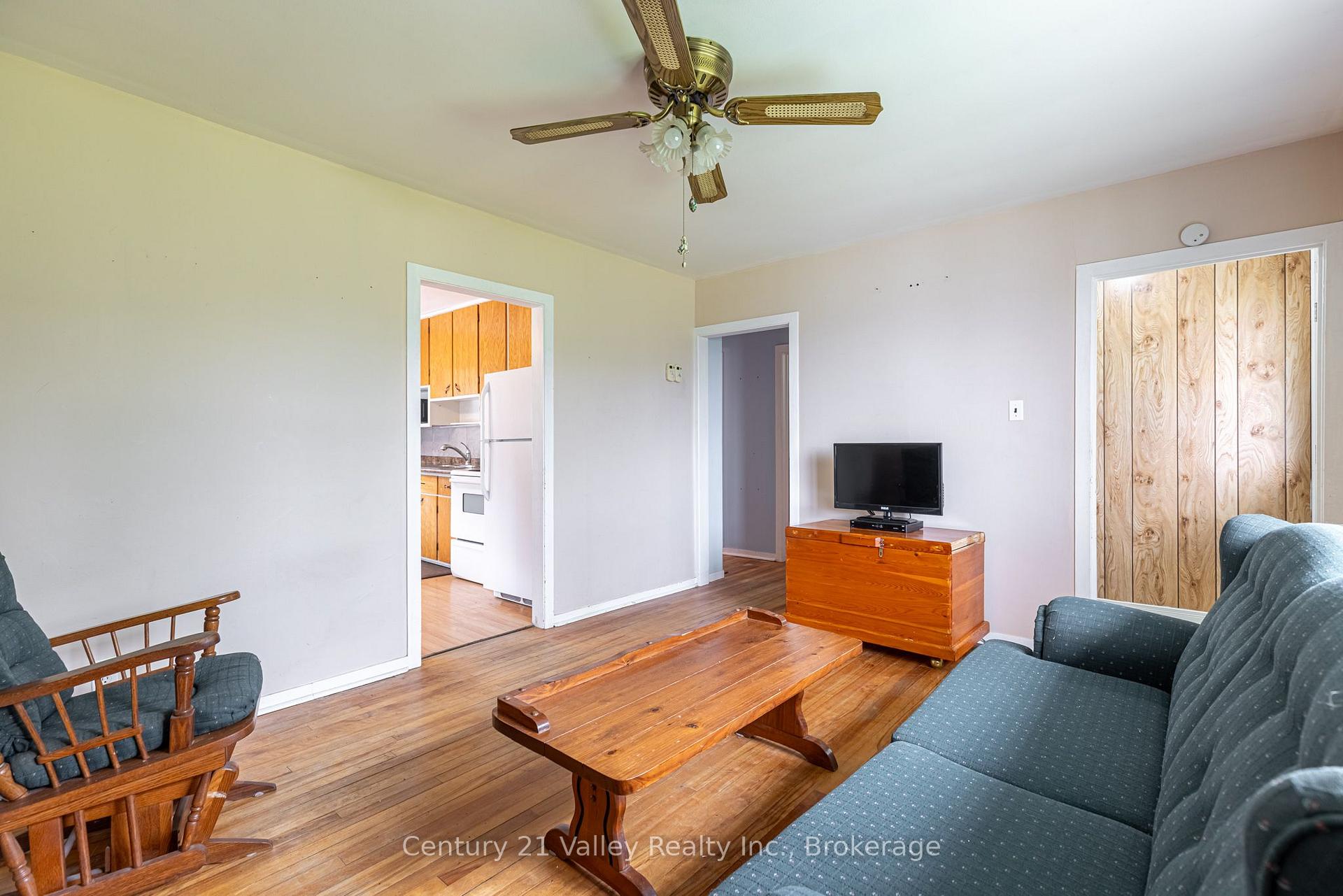 Photo 15 of 34 Sebastopol Drive, Bonnechere Valley, Eganville/Bonnechere Twp — HOMEH